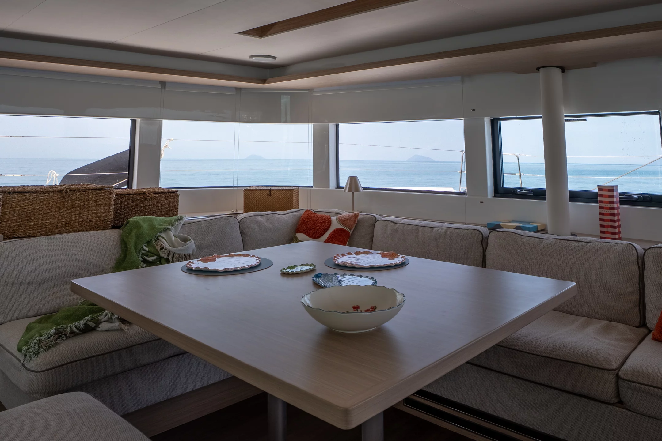 Lagoon 51 (SAILUXE - Allegra) Dinette - 3