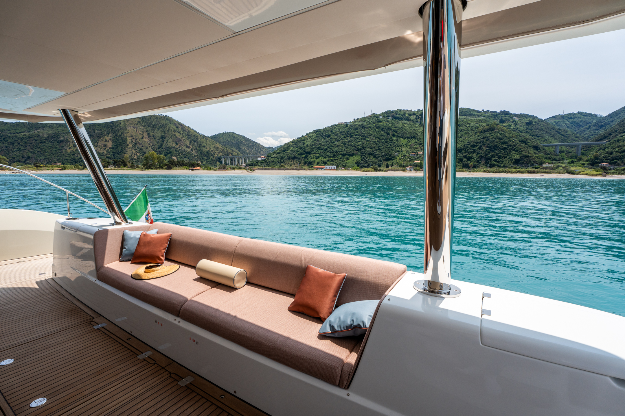 Photo #12 - Lagoon Sixty 5 (SAILUXE - Gloria) en Olbia - 11201