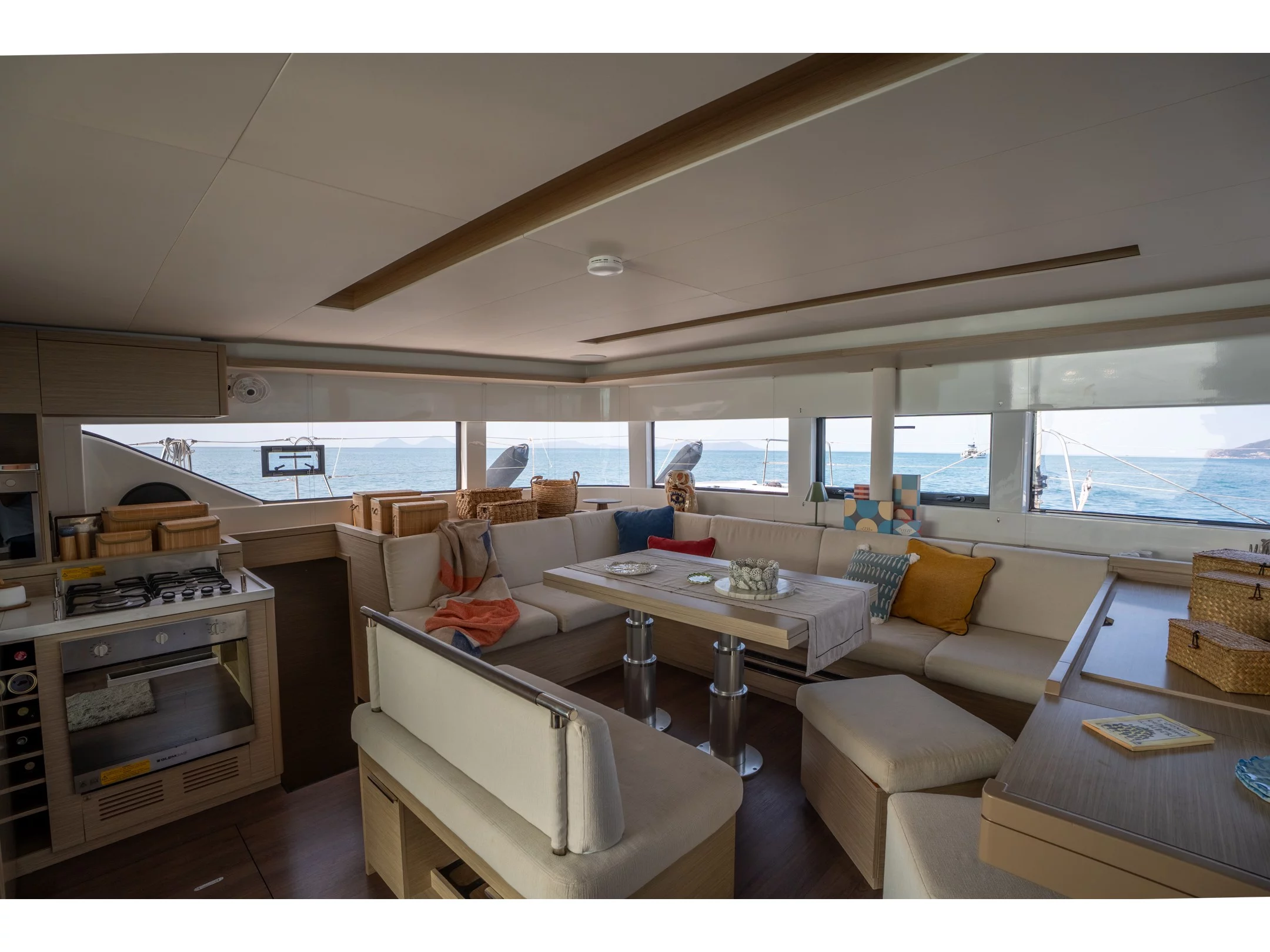 Lagoon 51 (SAILUXE - Paco) Interior image - 10