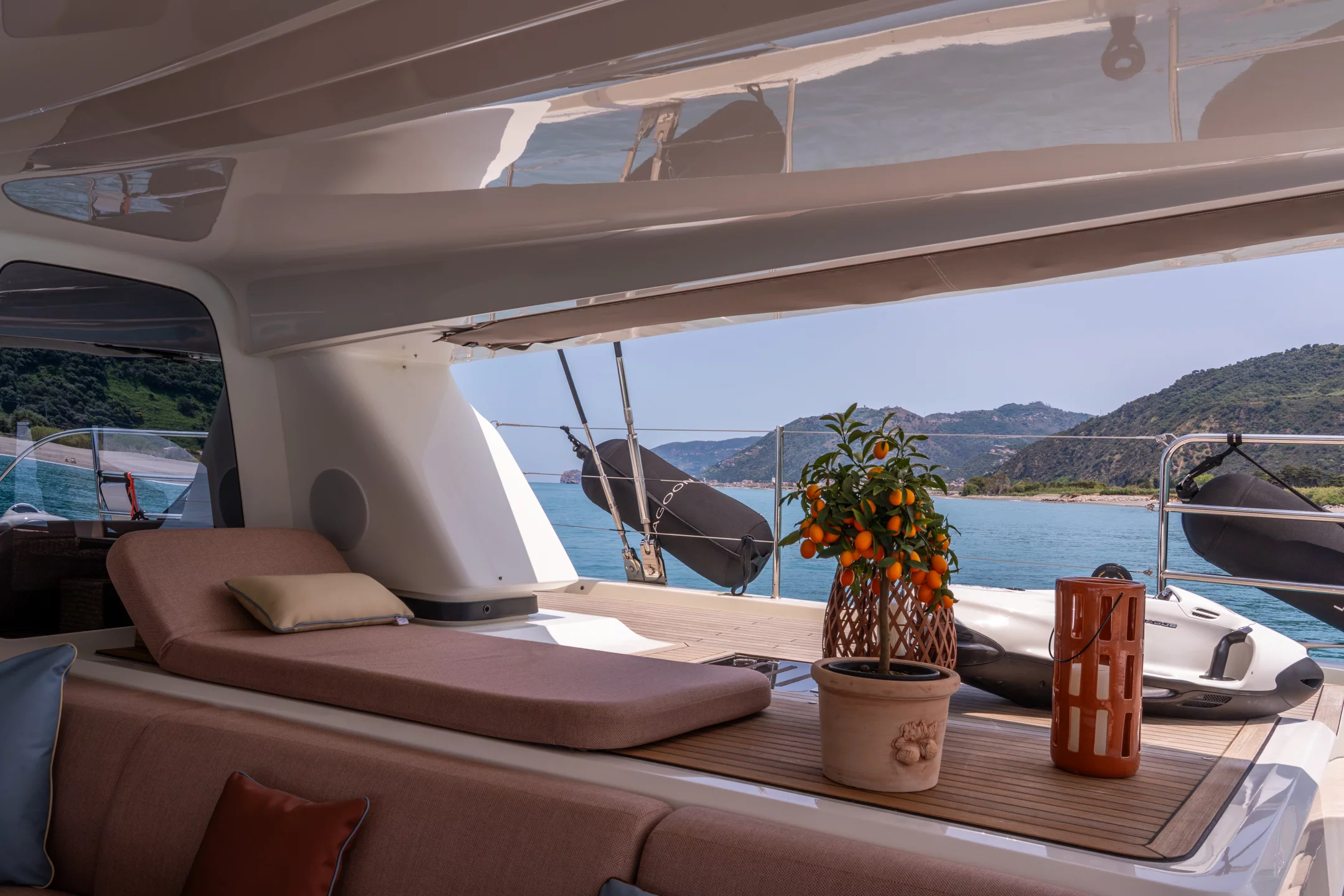 Lagoon Sixty 5 (SAILUXE - Gloria) Dinette - 14