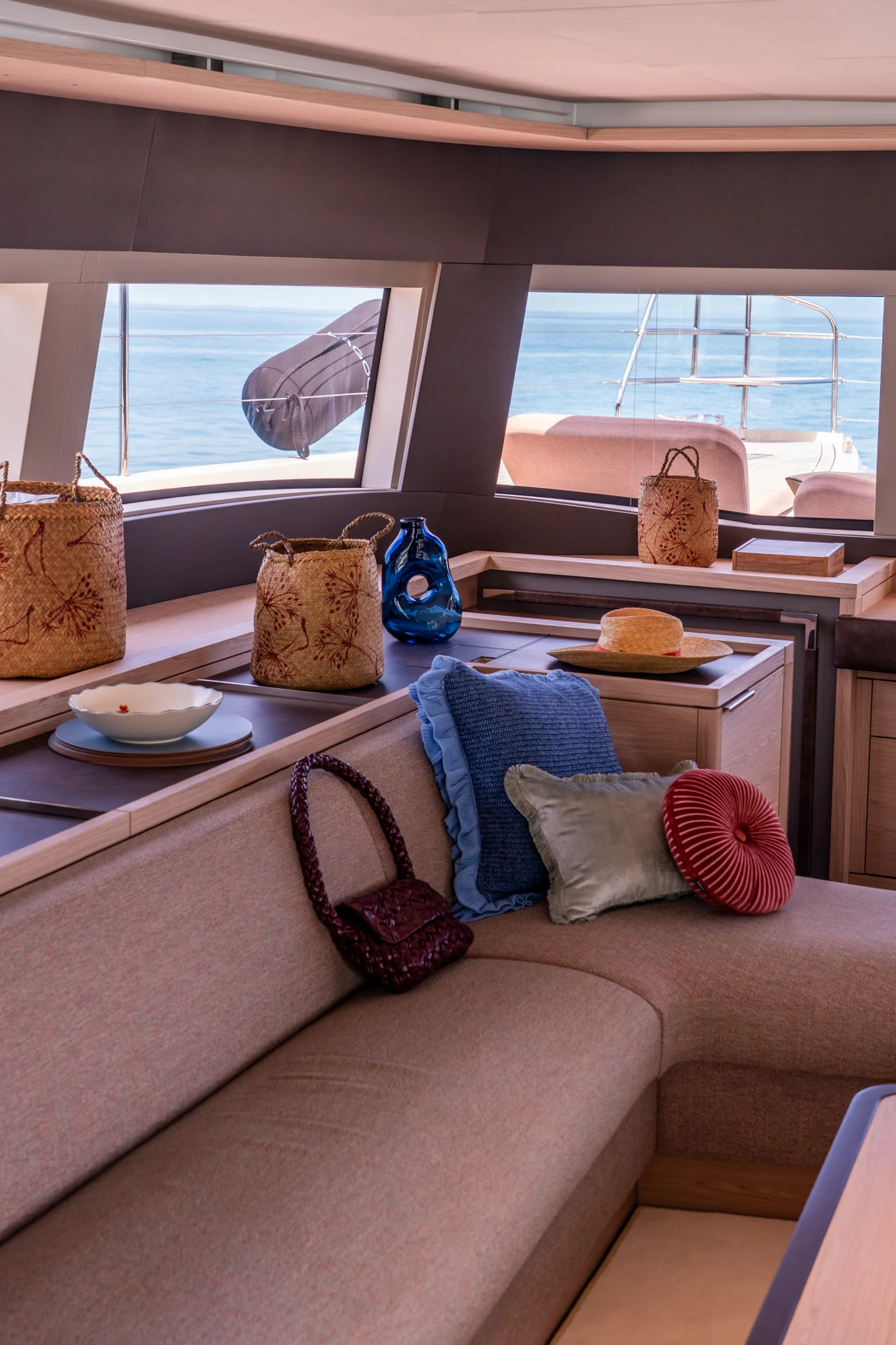 Lagoon Sixty 5 (SAILUXE - Gloria) Dinette - 9