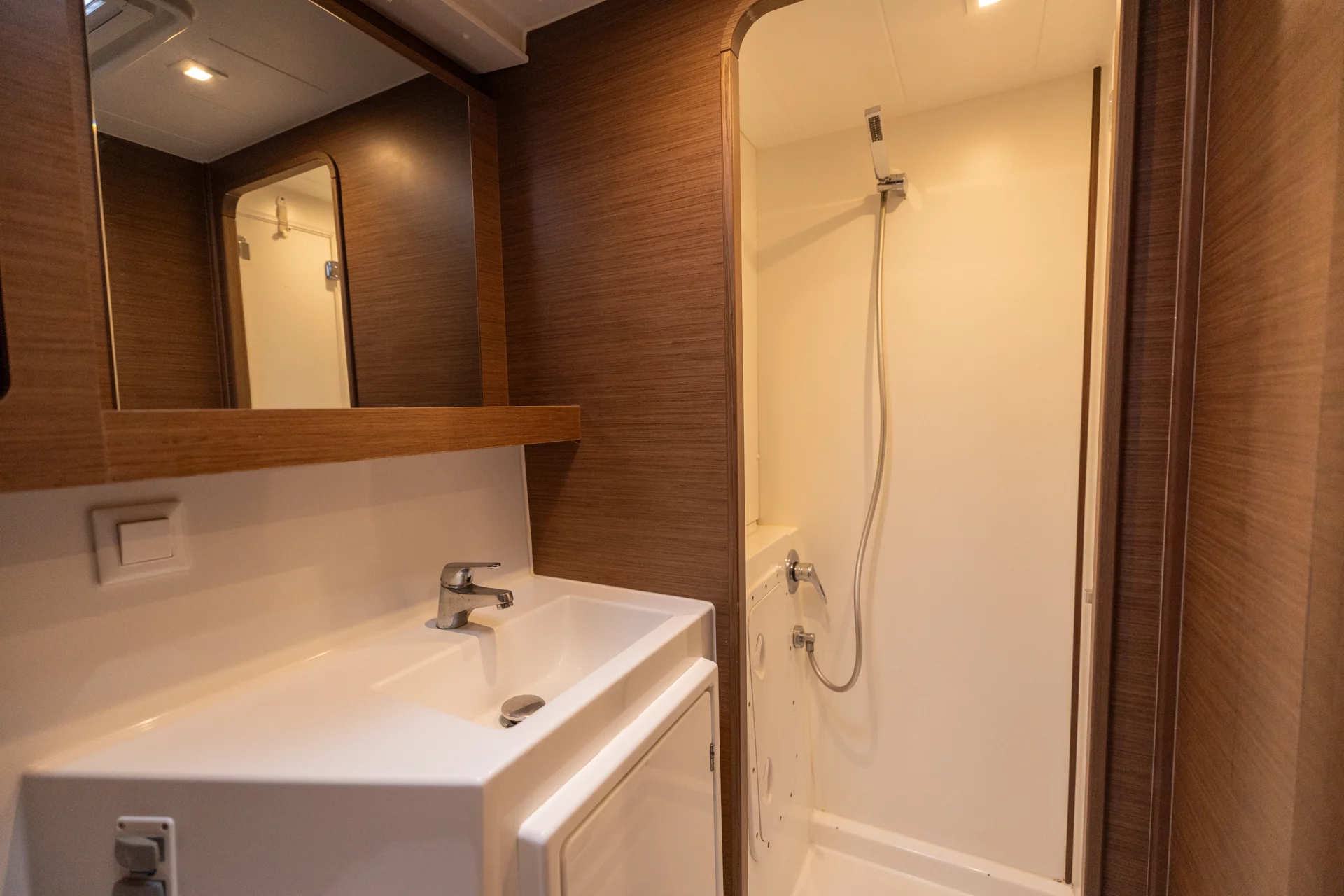 Lagoon 42 (Cappero - Standard line) Toilet - 21