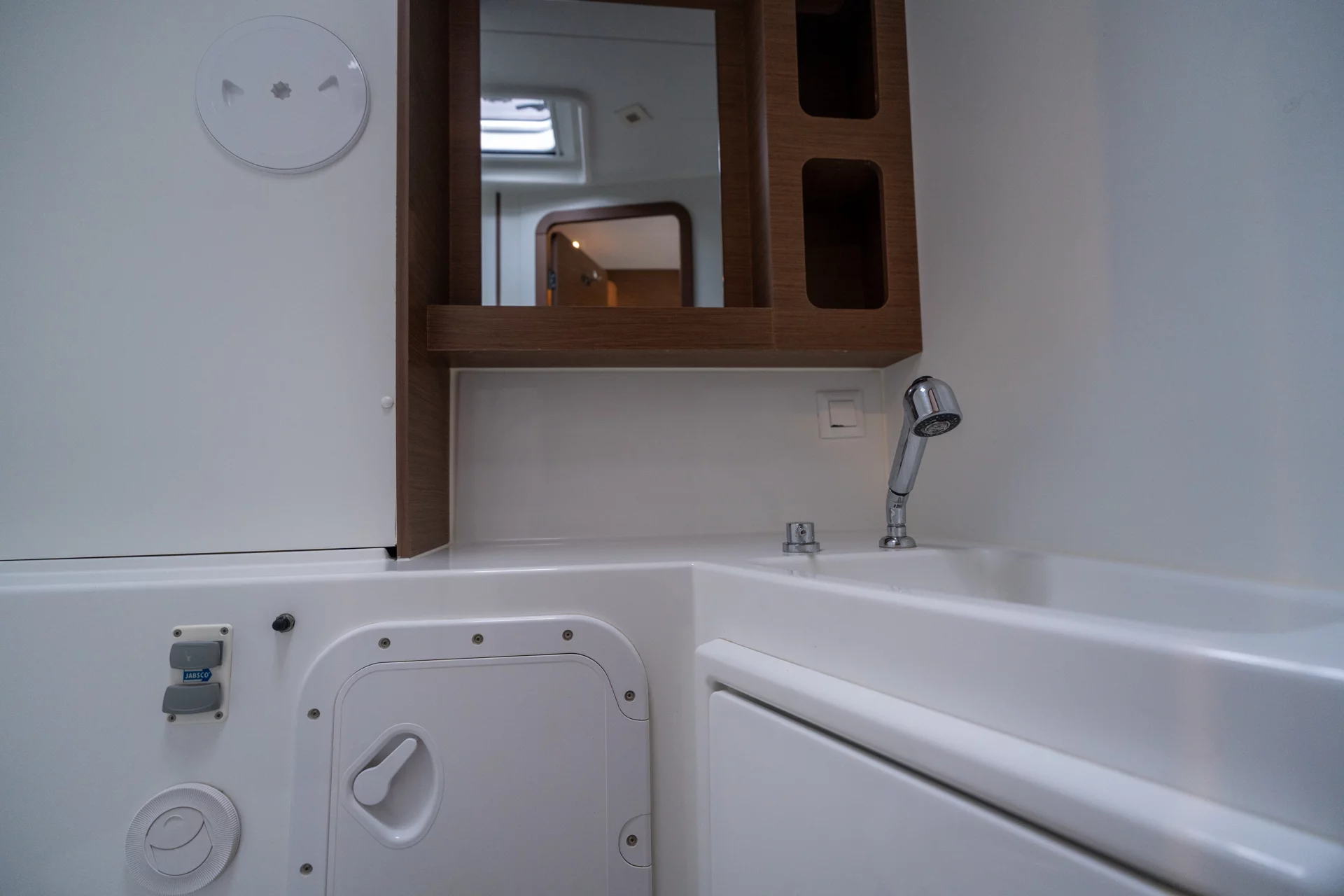 Lagoon 42 (Cappero - Standard line) Toilet - 18