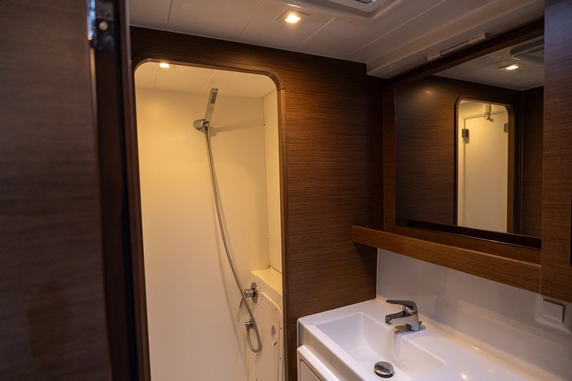 Lagoon 42 (Cappero - Standard line) Toilet - 19