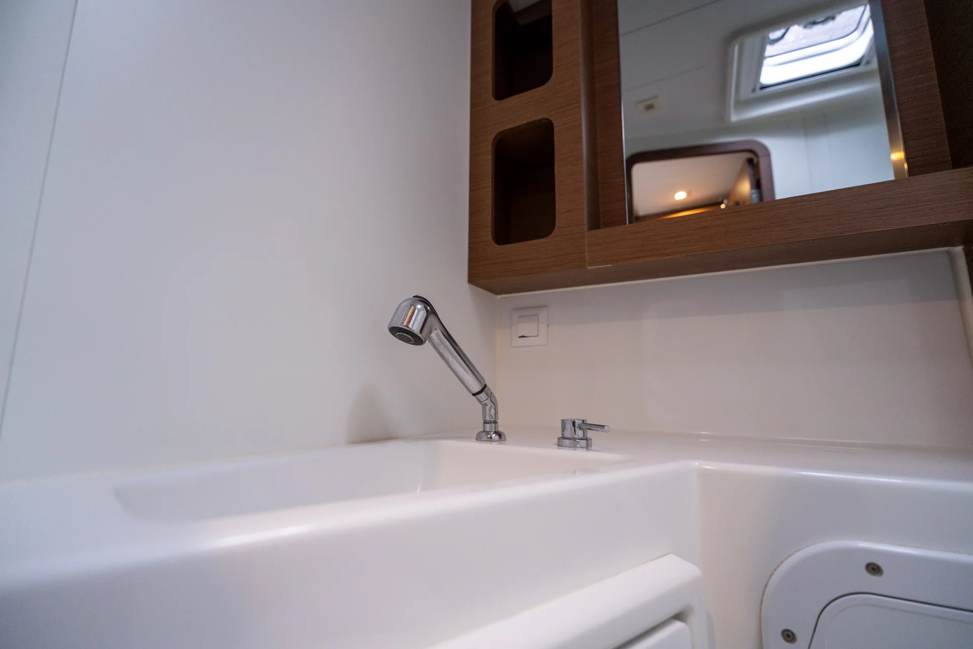 Lagoon 42 (Cappero - Standard line) Toilet - 2