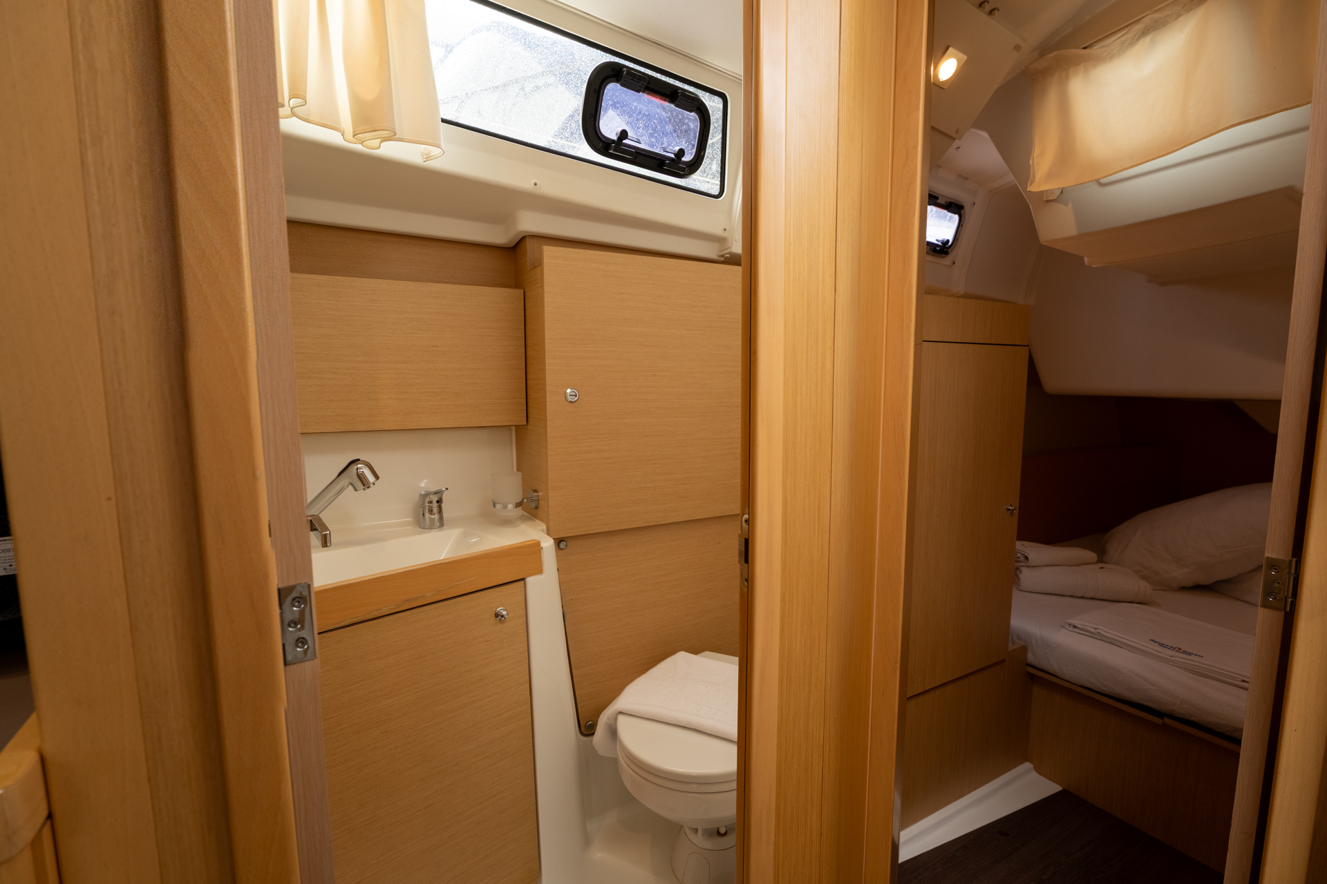 Photo #13 - Oceanis 38.1 (Era - Standard line) in Salerno - 23909