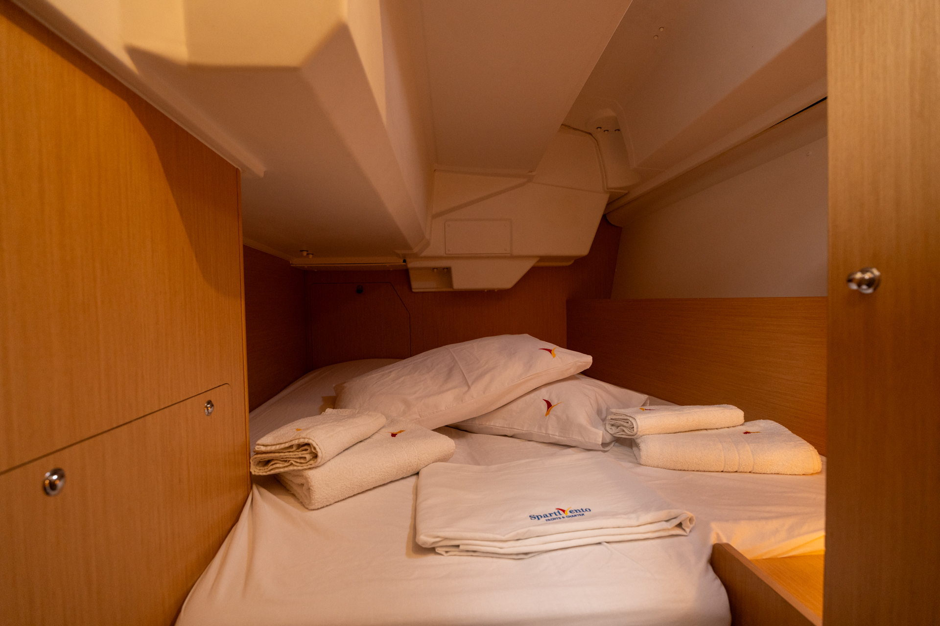 Photo #6 - Oceanis 38.1 (Era - Standard line) in Salerno - 23909
