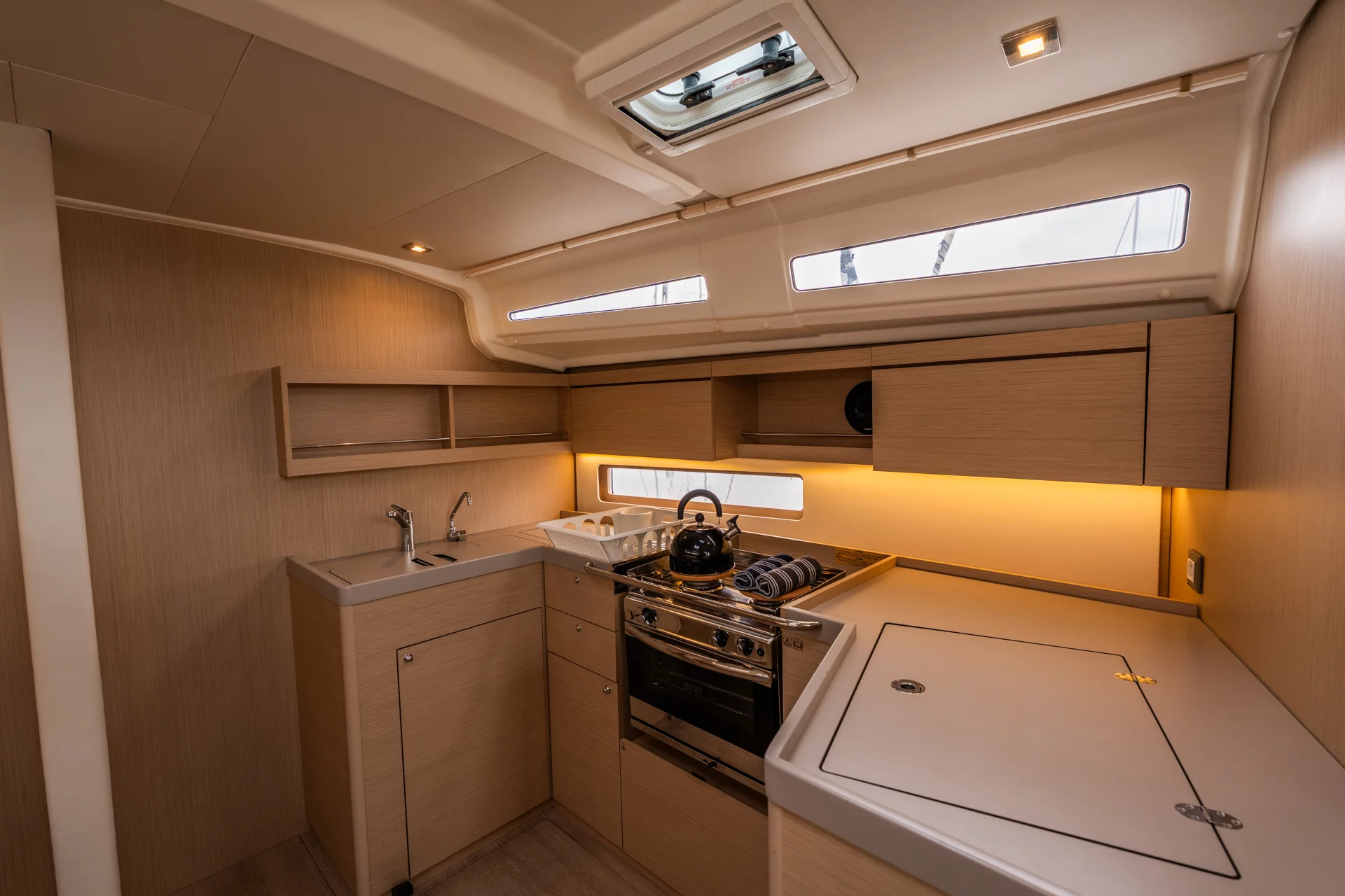 Oceanis 40.1 (Lyra - Comfort line) Kitchen - 9