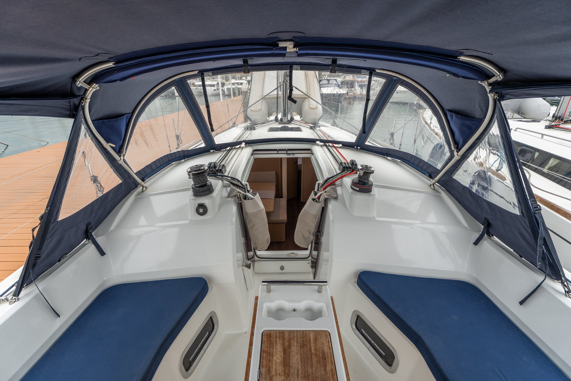 Photo #2 - Oceanis 37.1 - 3 cab 2 wc (Scilla - Comfort line) in Salerno - 11001