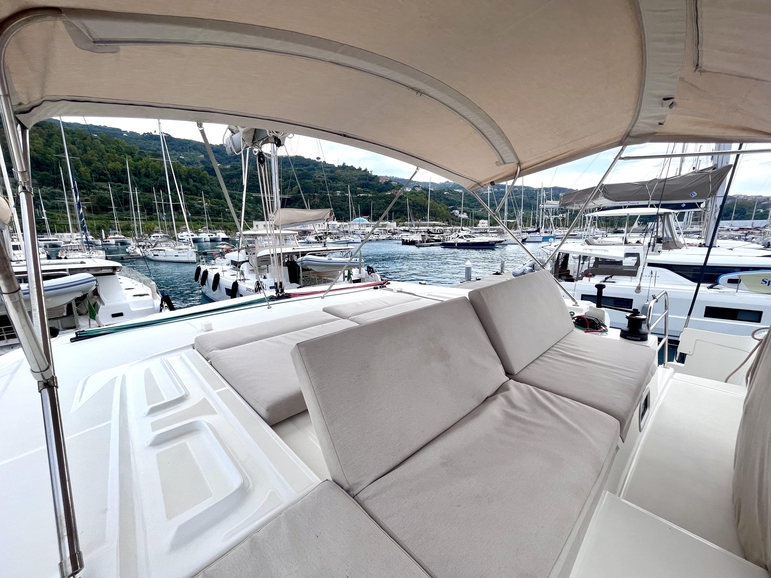Photo #7 - Lagoon 46 (Baraonda - Premium line) in Capo d'Orlando - 9813