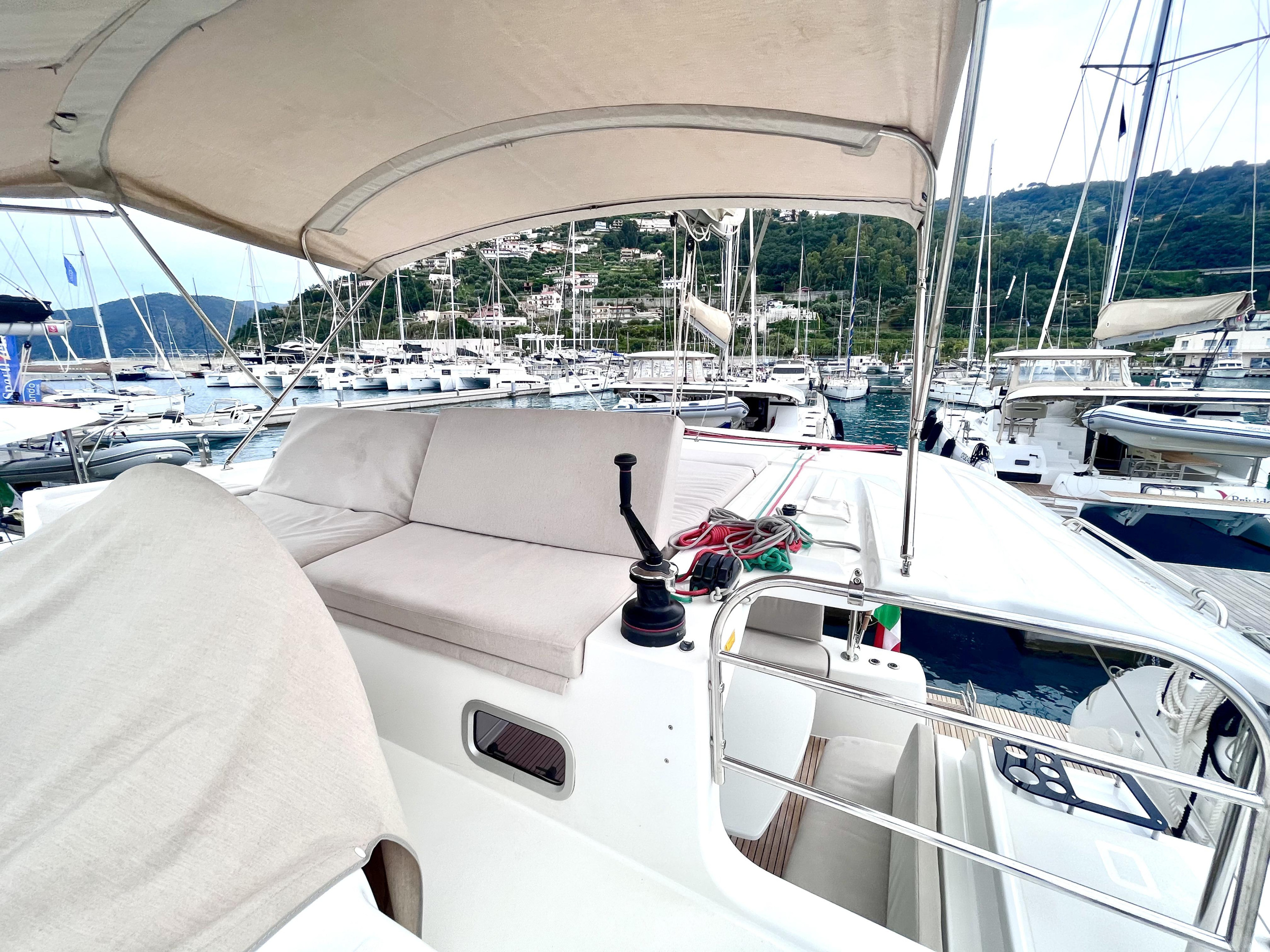 Photo #14 - Lagoon 46 (Baraonda - Premium line) in Capo d'Orlando - 9813