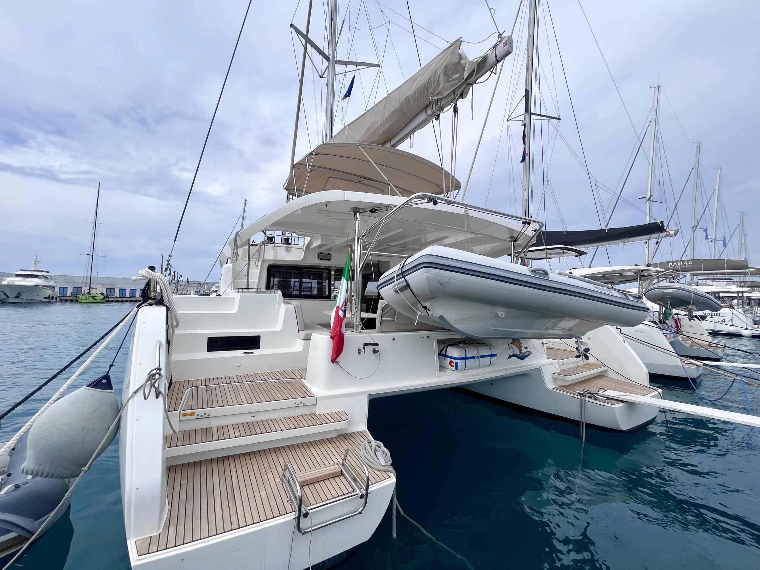 Lagoon 46 (Baraonda - Premium line)  - 11