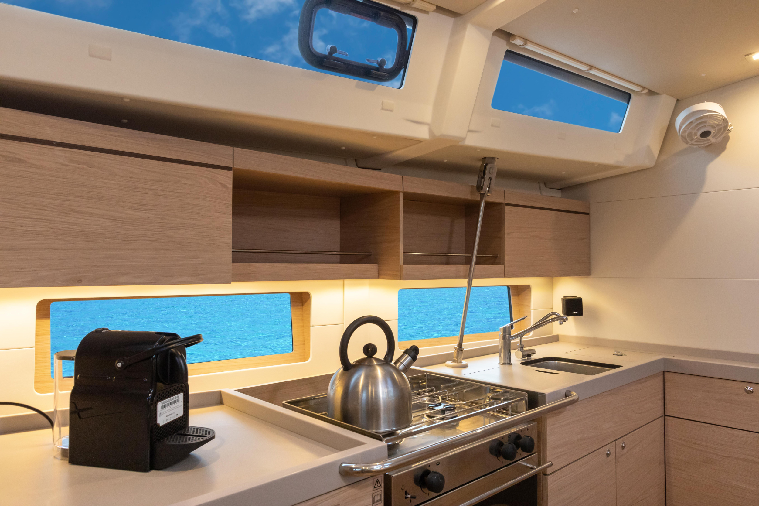 Photo #8 - Oceanis 46.1 (Daphne - Standard line) en Capo d'Orlando - 24547