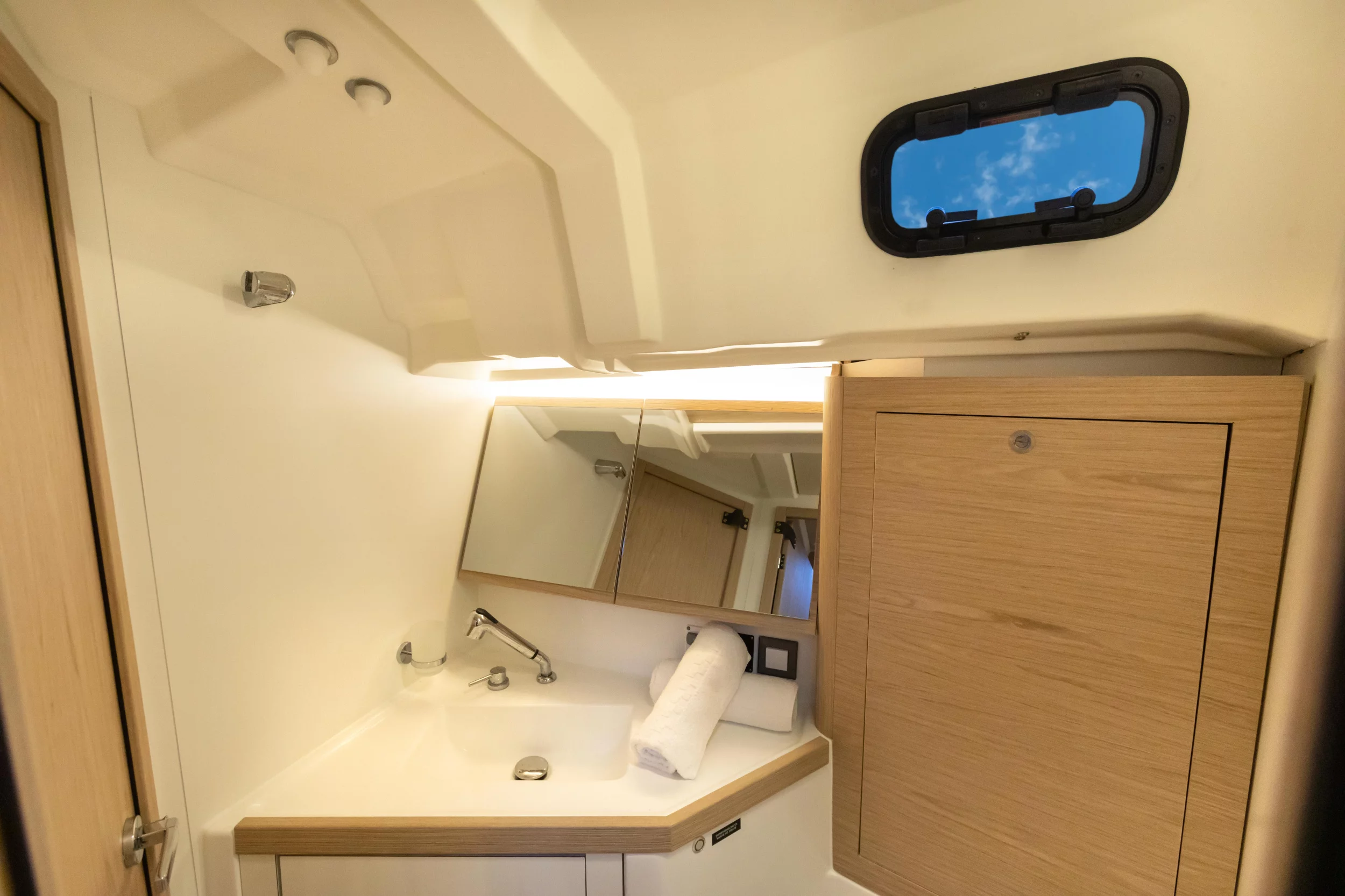 Oceanis 46.1 (Daphne - Standard line)  - 13