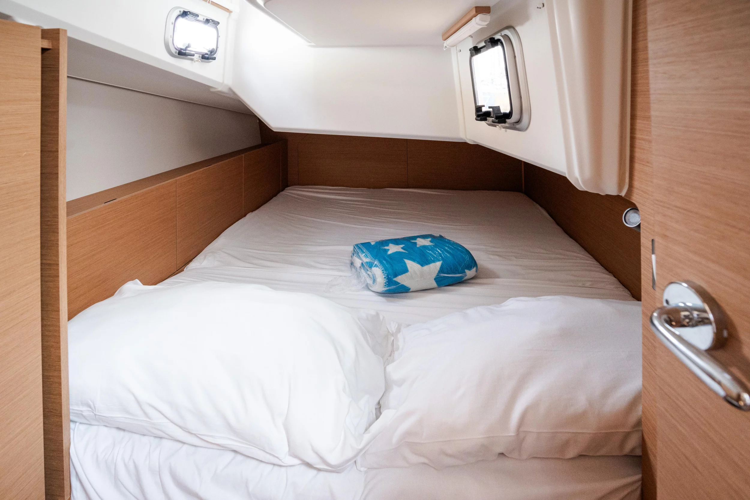 Sun Odyssey 380 (Phoenix - Comfort line) Cabin - 2