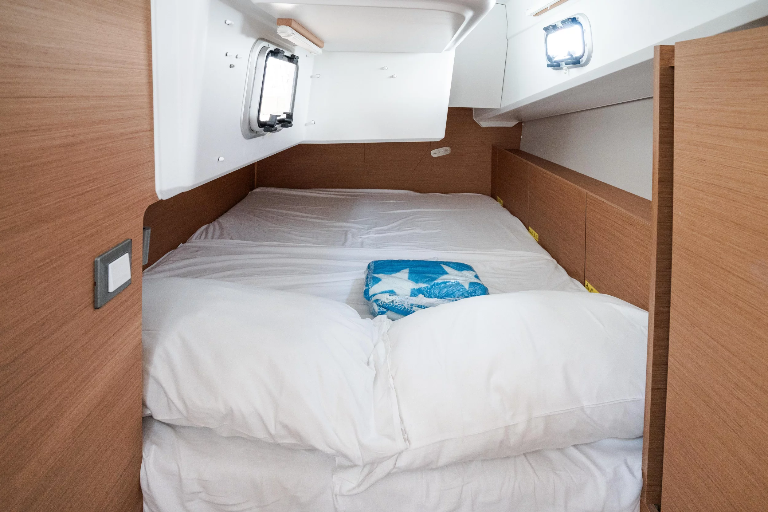 Sun Odyssey 380 (Phoenix - Comfort line) Cabin - 4