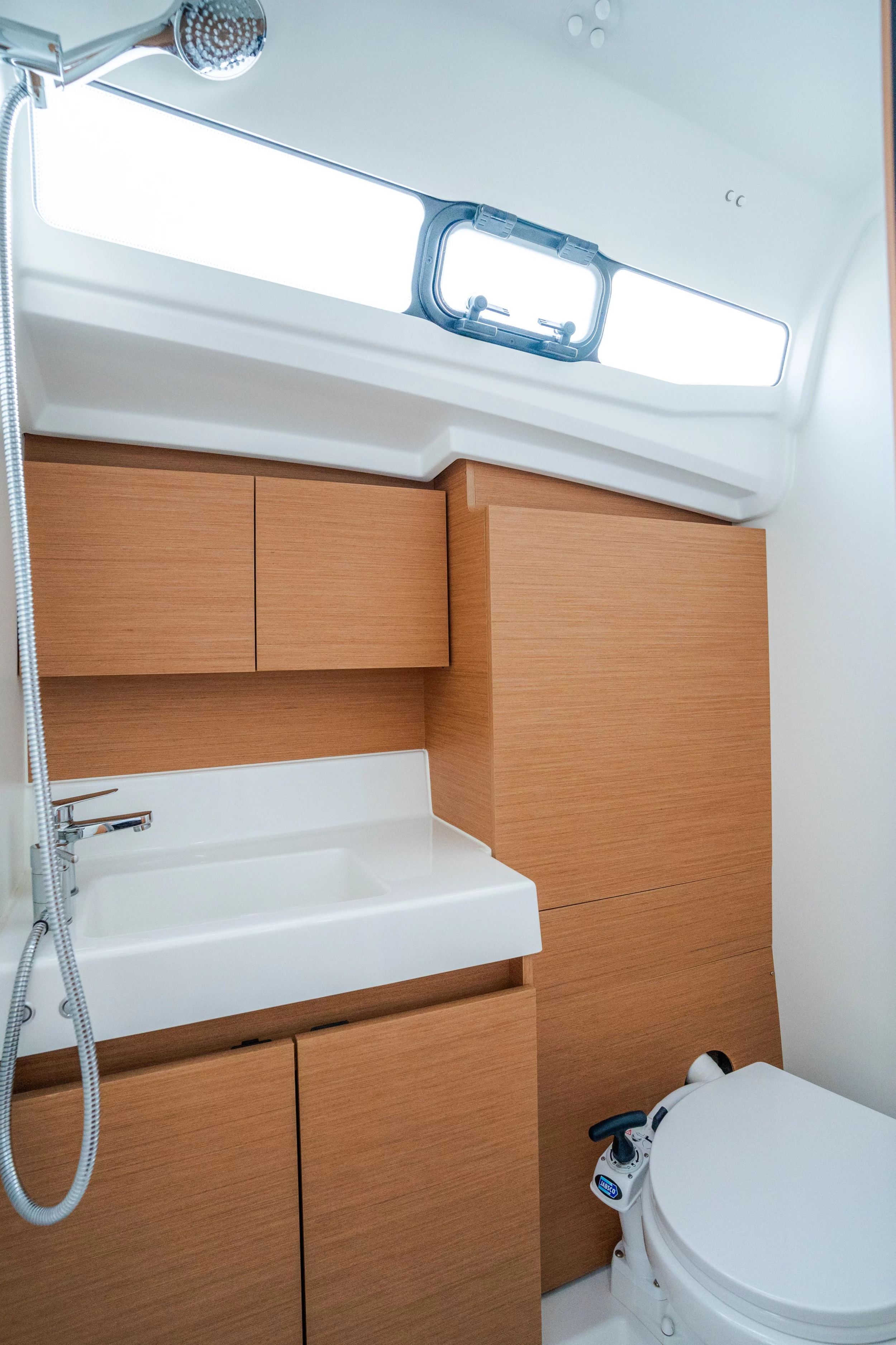 Sun Odyssey 380 (Phoenix - Comfort line) Toilet - 5