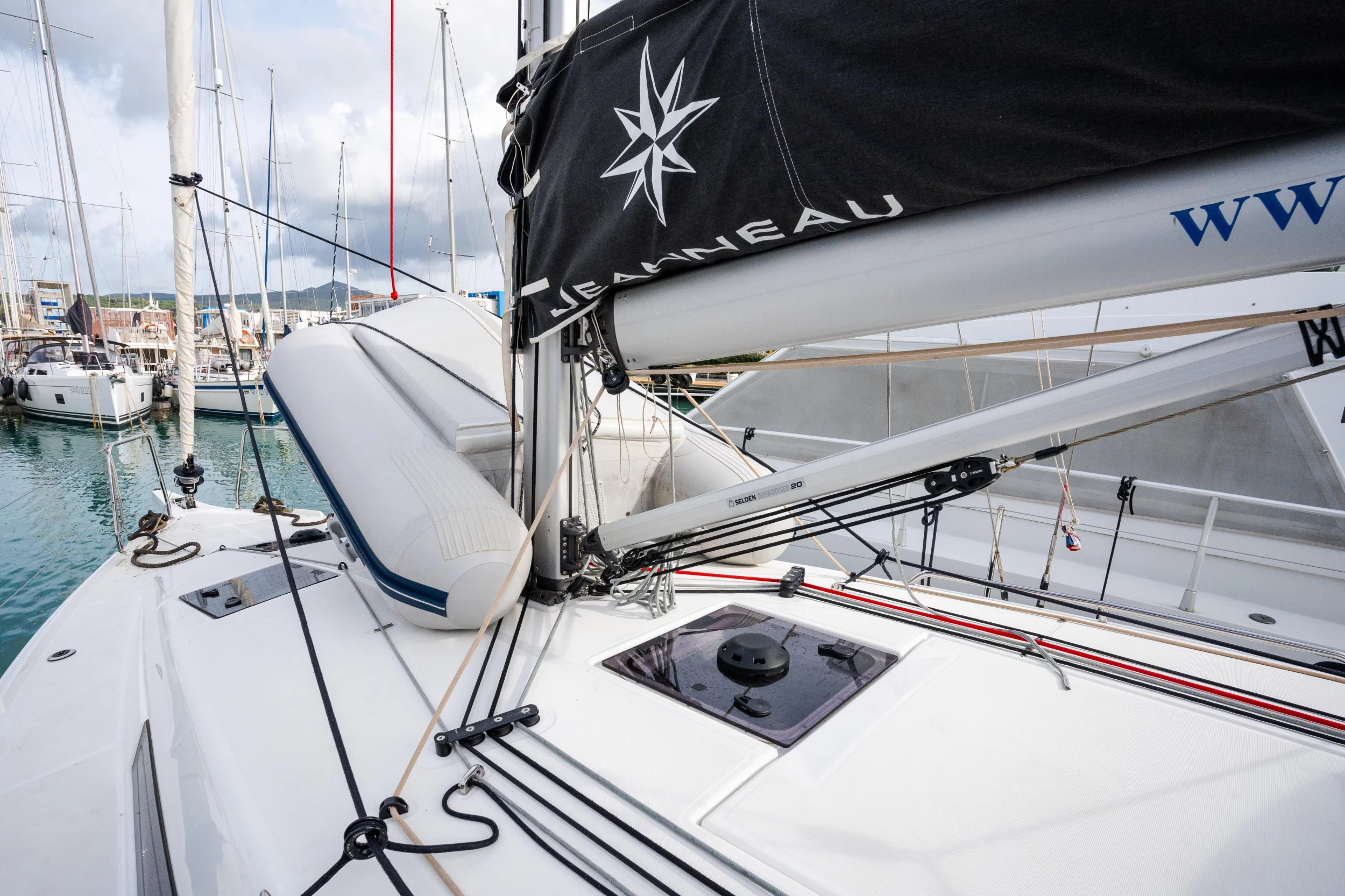 Sun Odyssey 380 (Phoenix - Comfort line) Exterior - 3