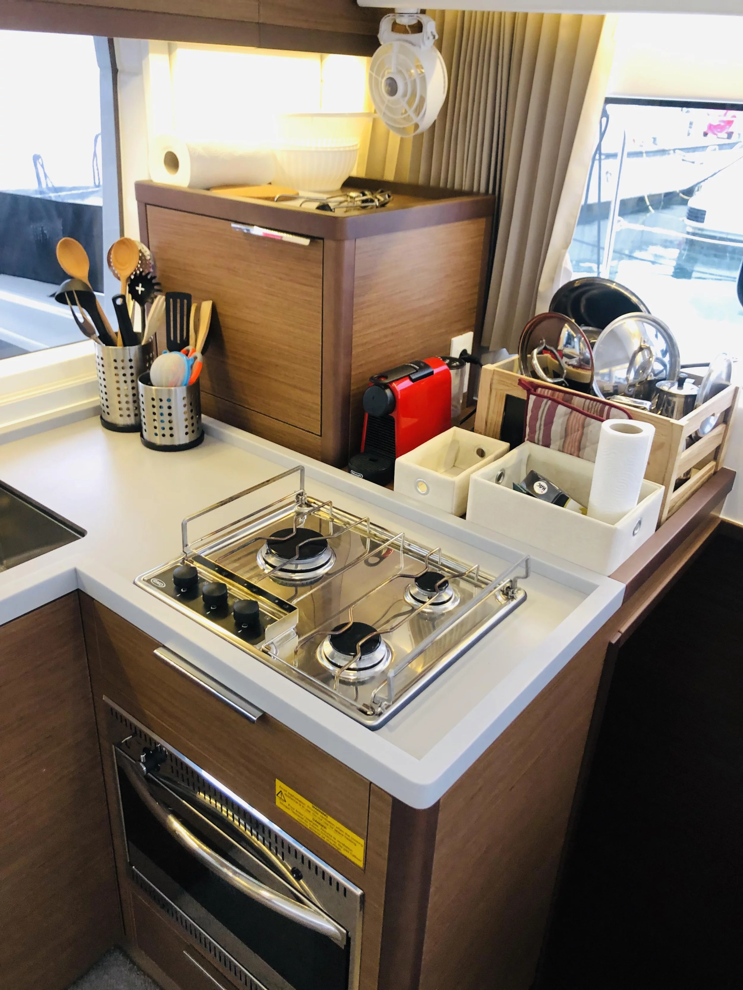 Lagoon 40 (Samana - Standard line) Kitchen - 13