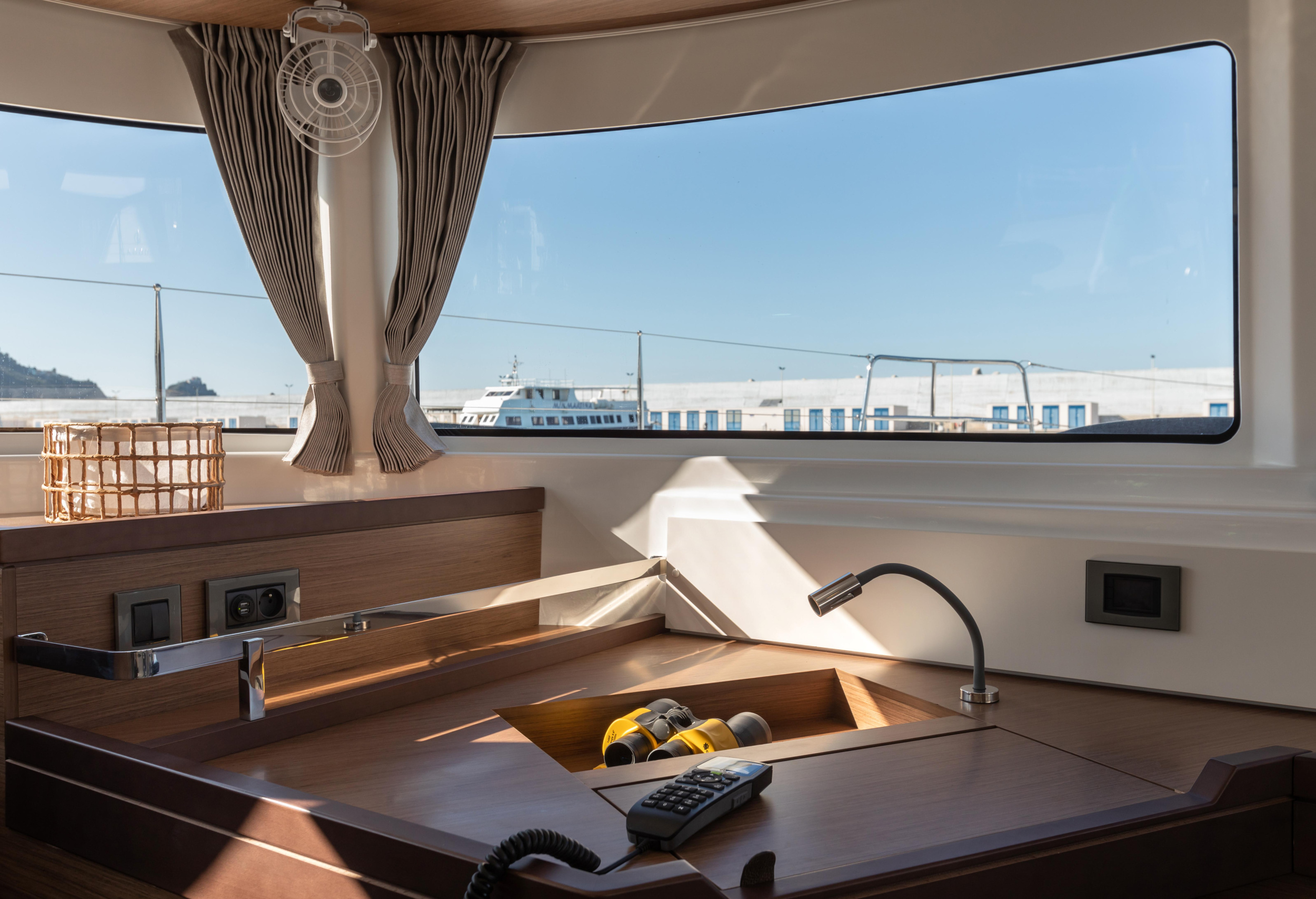 Photo #6 - Lagoon 46 (Twenty Cent - Premium line) en Salerno - 4084