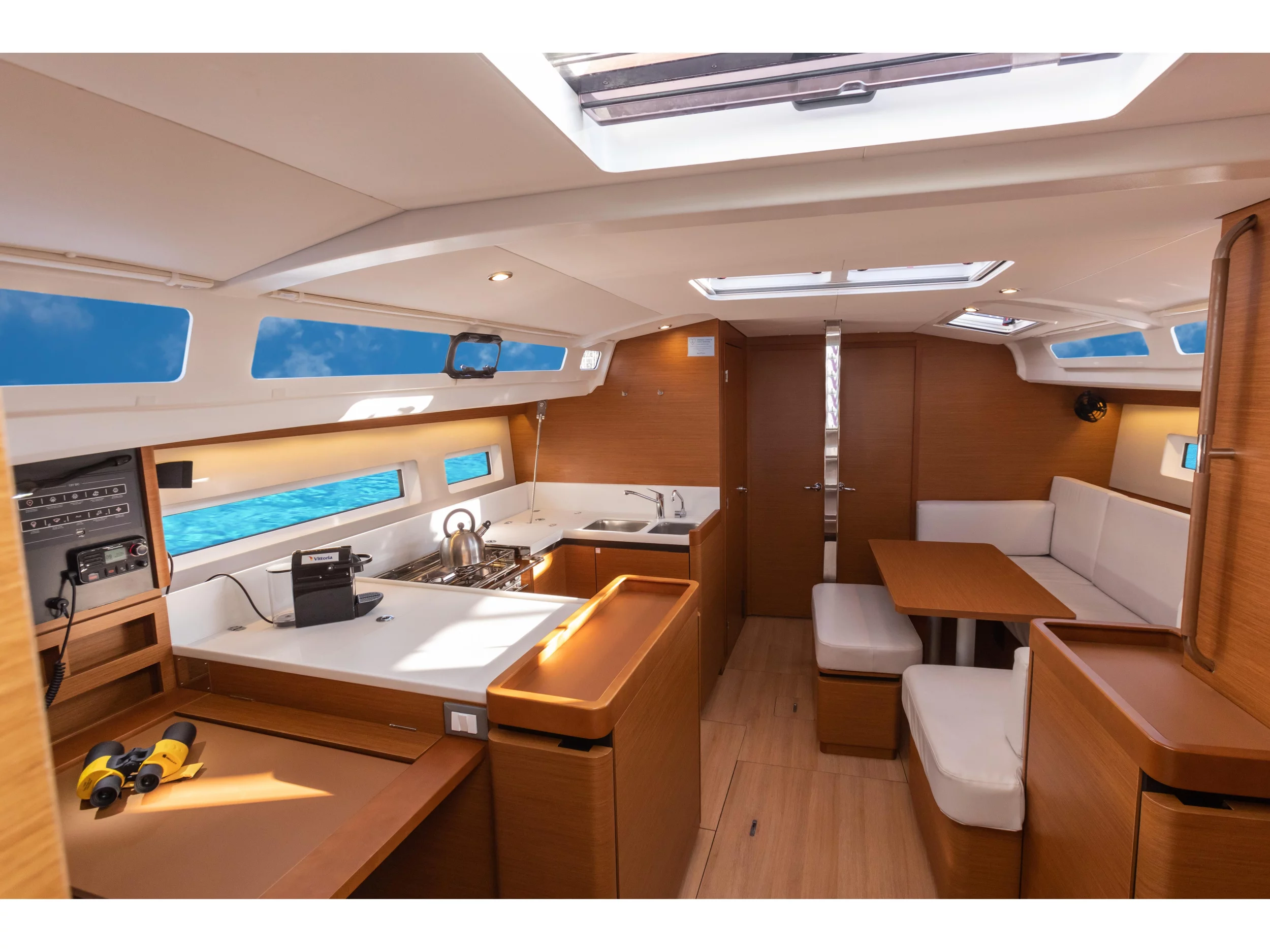 Sun Odyssey 440 (Vittoria - Standard line) Interior image - 23