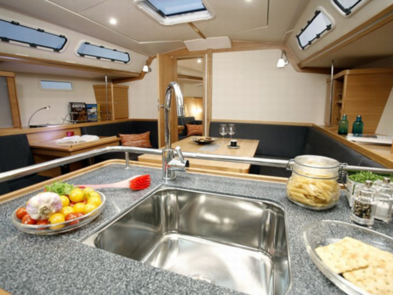 Photo #7 - Hanse 430e (Divine Caroline) in Altefahr - 12354