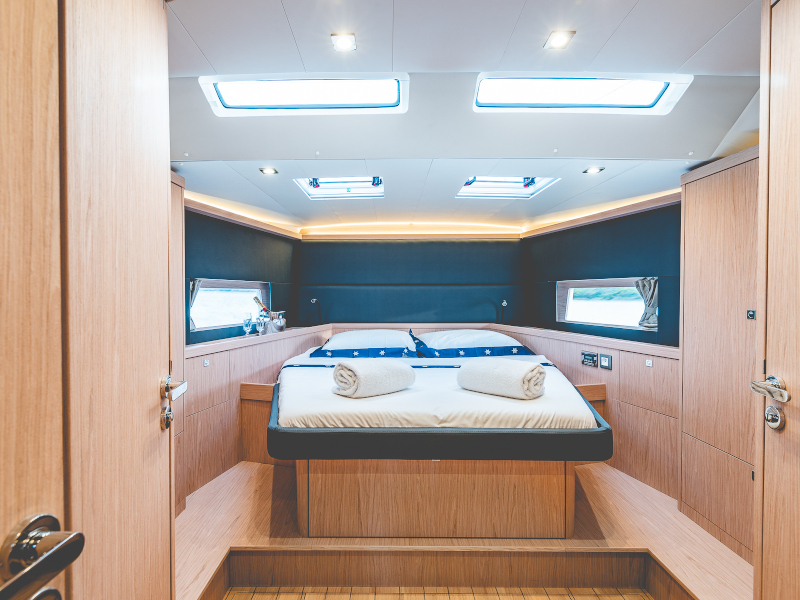 Photo #8 - Oceanis 55.1 (Axis Mundi -GEN-SOLAR-ELEC.WC) en Athènes - 11381