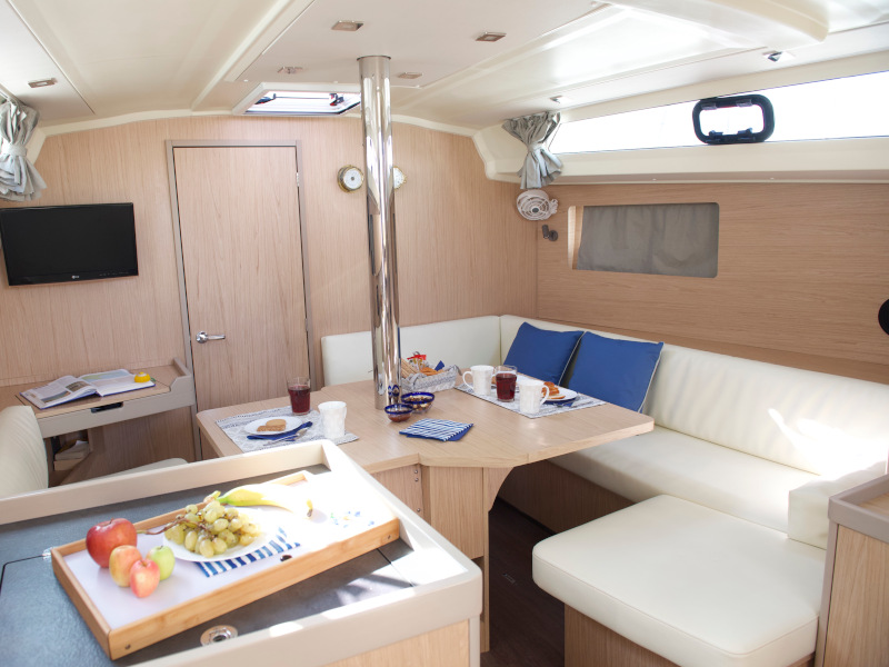 Photo #8 - Oceanis 41.1 (Felice) in Athens - 5984