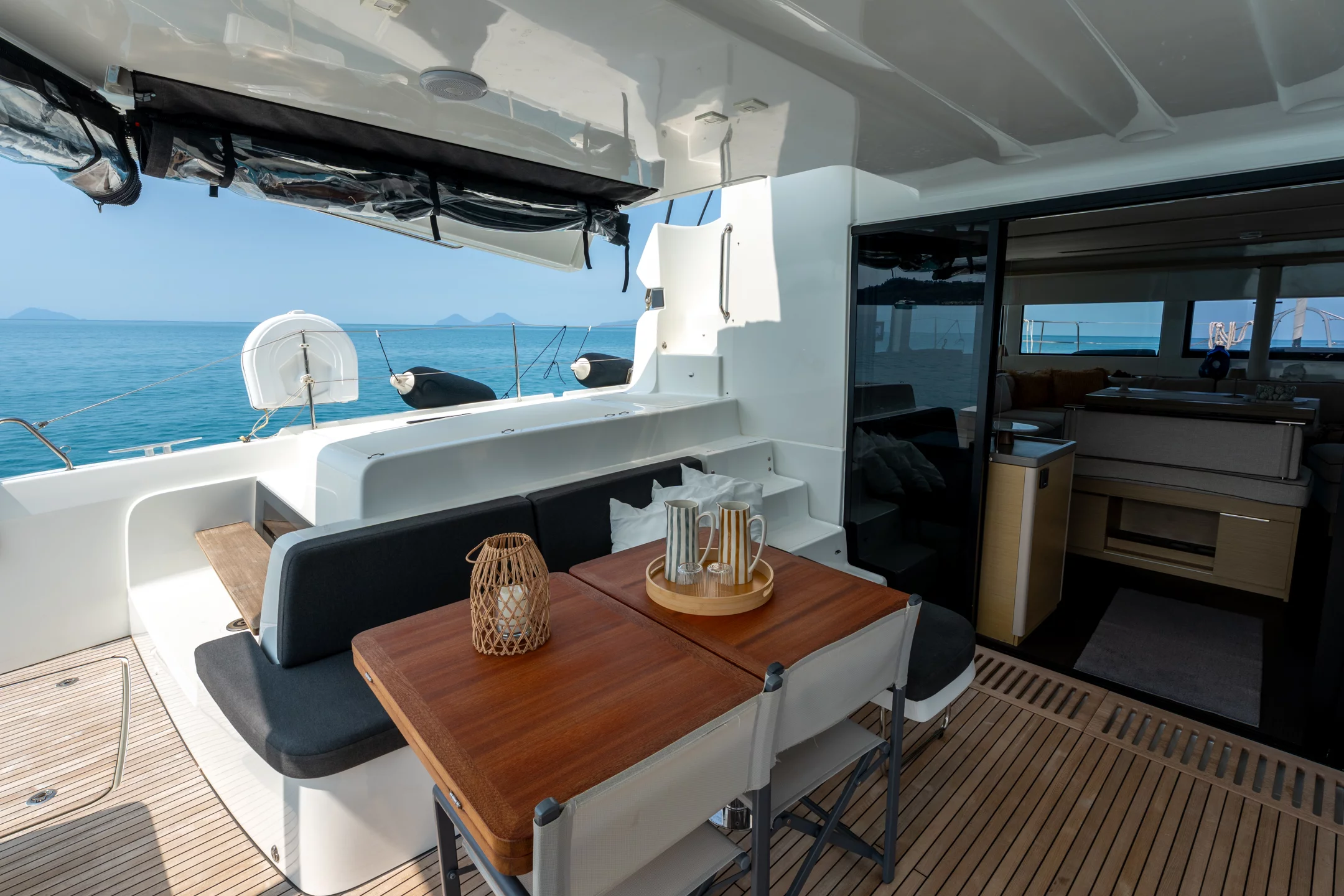 Lagoon 51 - Owner's Version (SAILUXE - Fichetto) Cockpit - 10