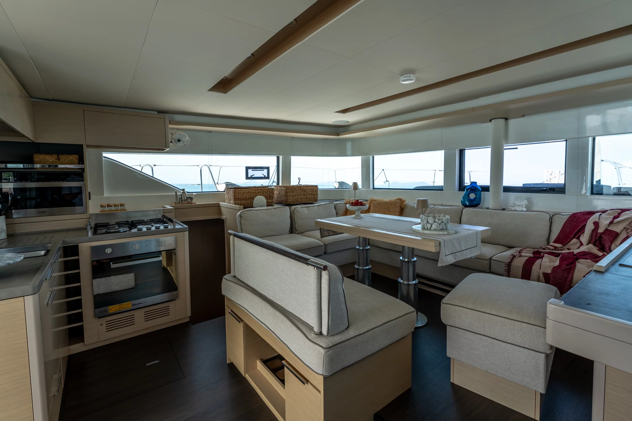 Lagoon 51 - Owner's Version (SAILUXE - Fichetto) Dinette - 19