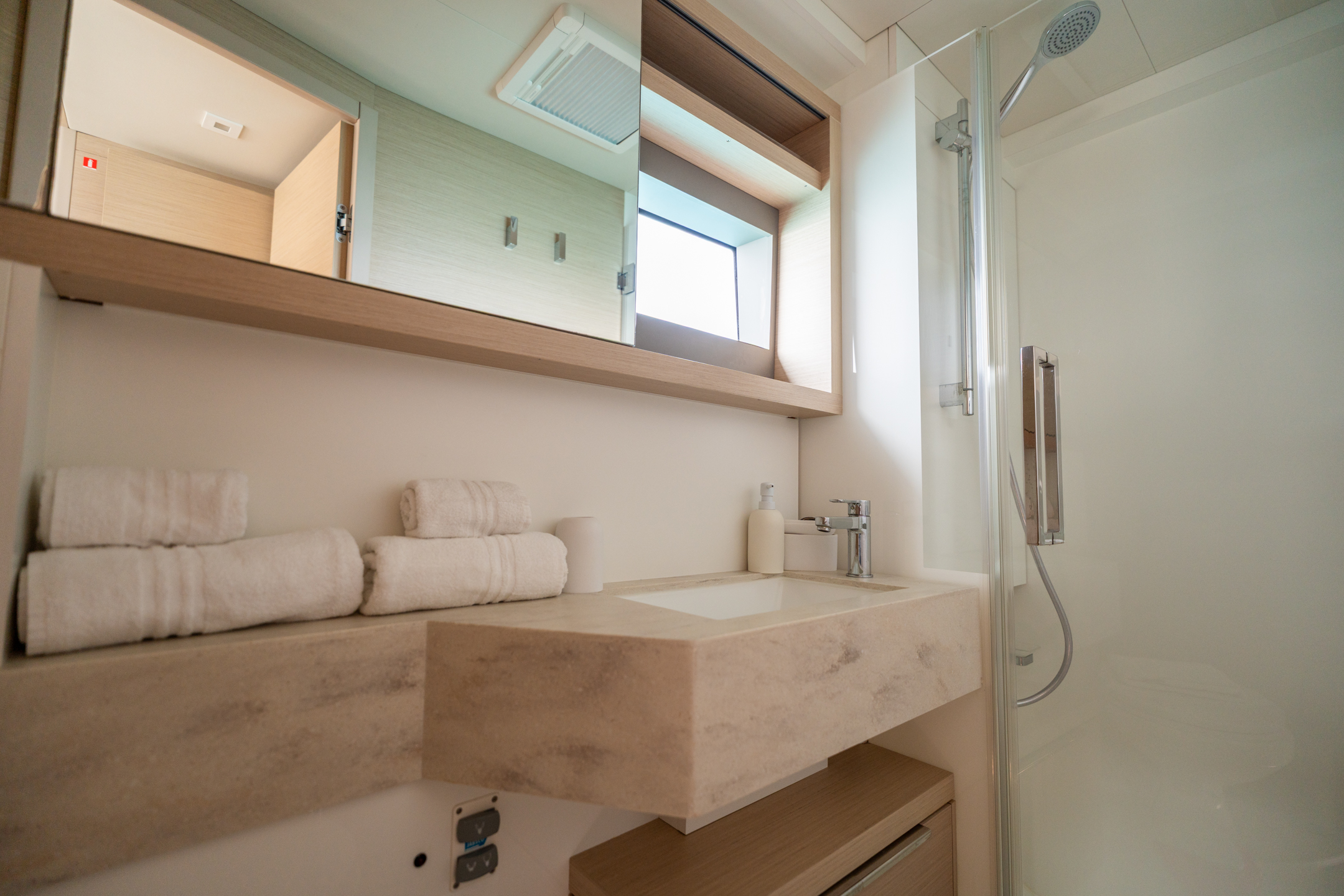 Photo #17 - Lagoon 51 - Owner's Version (SAILUXE - Fichetto) in Capo d'Orlando - 7863