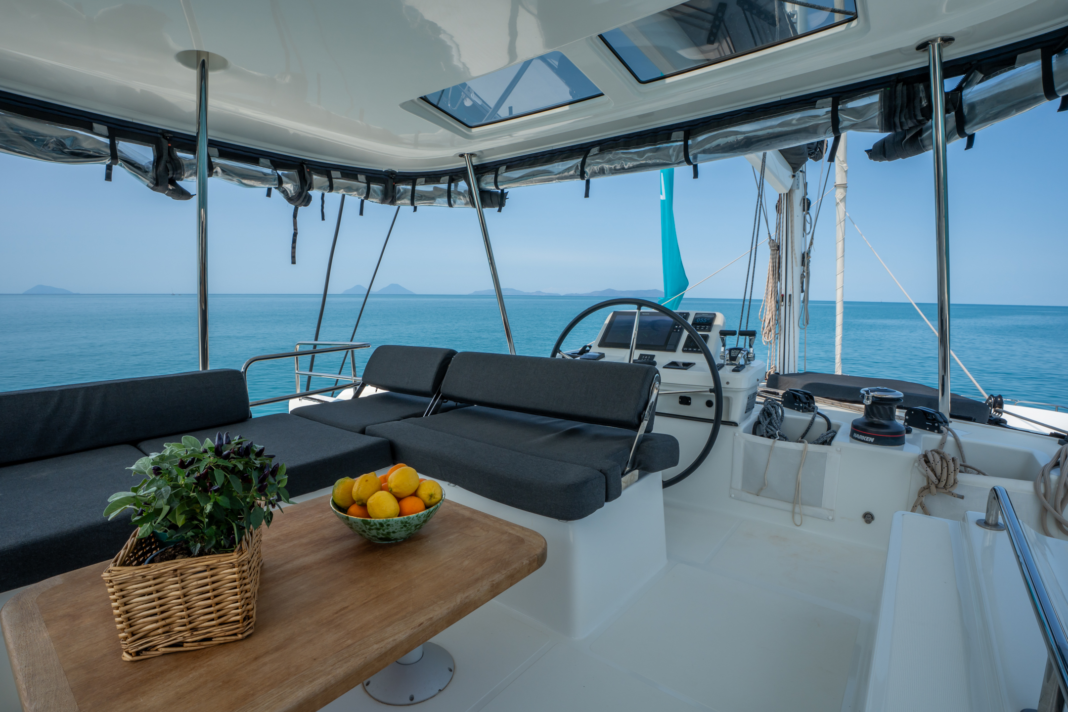 Photo #3 - Lagoon 51 - Owner's Version (SAILUXE - Fichetto) in Capo d'Orlando - 7863