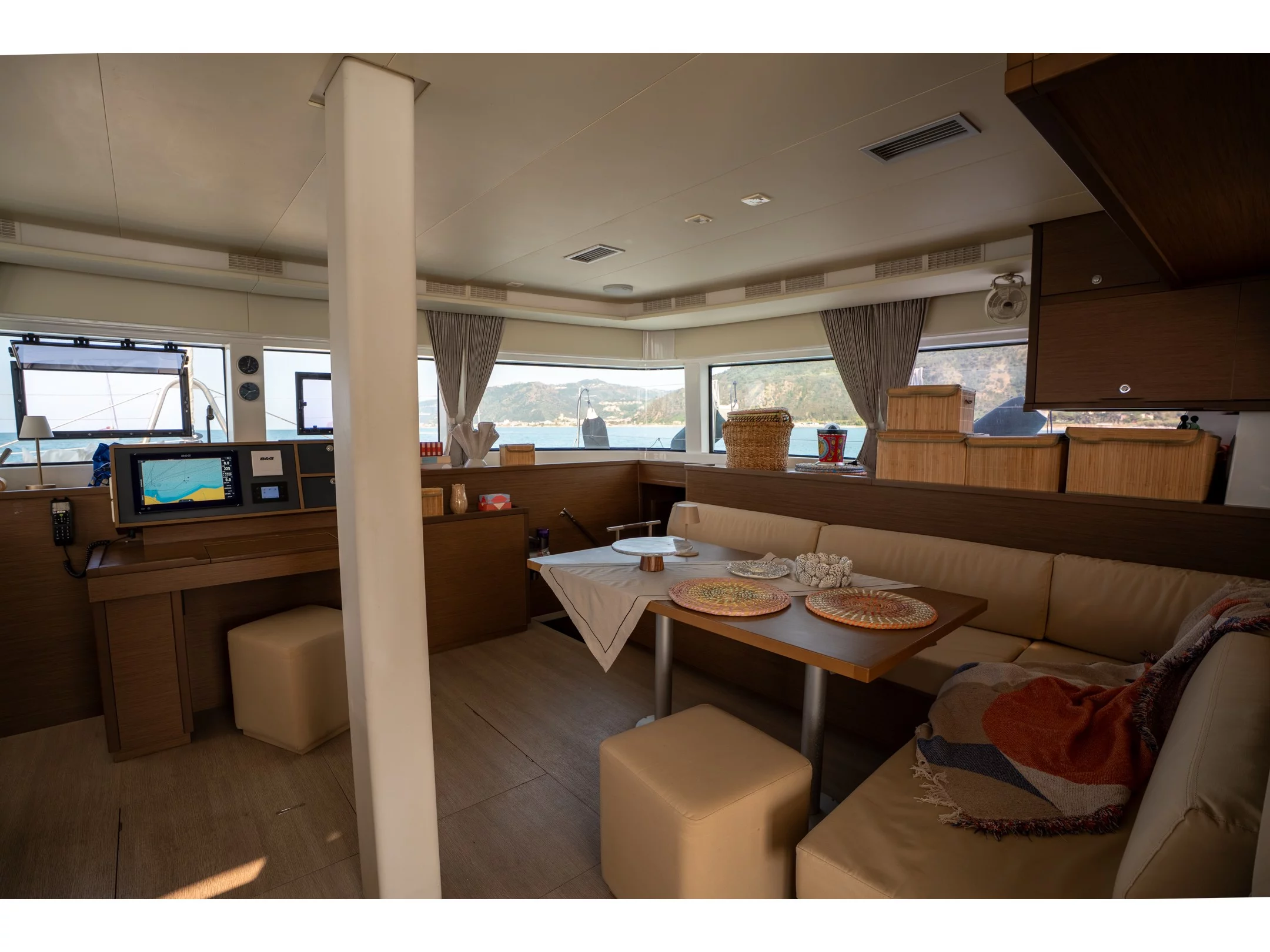 Lagoon 52F (SAILUXE - Fico) Interior image - 7
