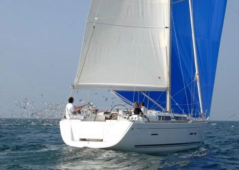 Dufour 450 GL (Dans) Sailing - 16