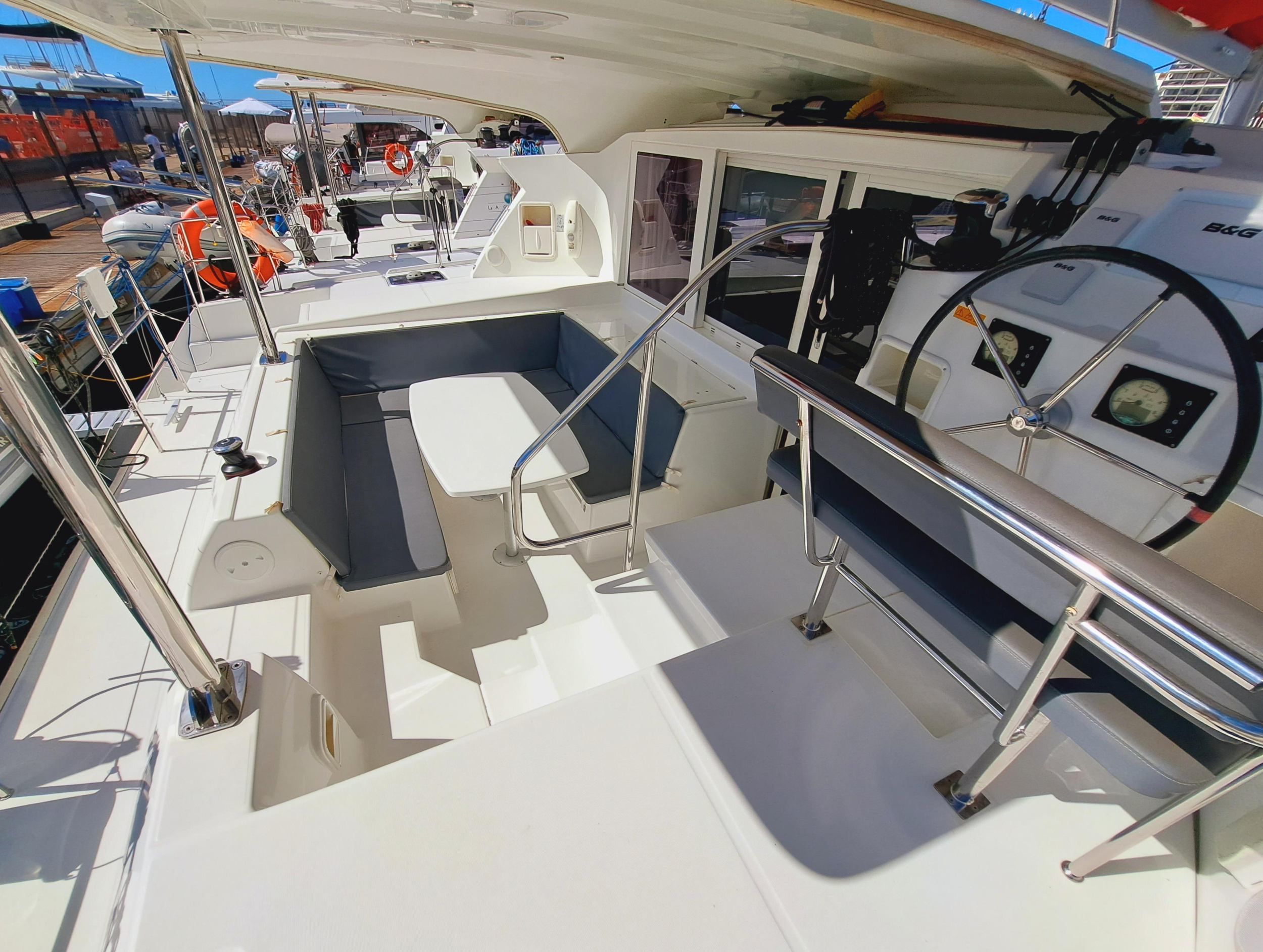 Photo #16 - LAGOON 421 (THE MOB) in Sant Antoni de Portmany - 25210