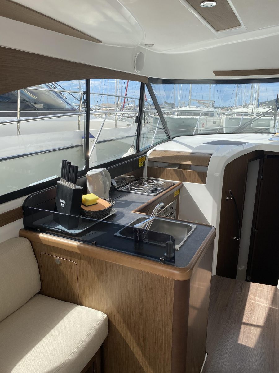 Photo #13 - Beneteau Antares 36 (SOLAVIS) en Sukosan - 18497
