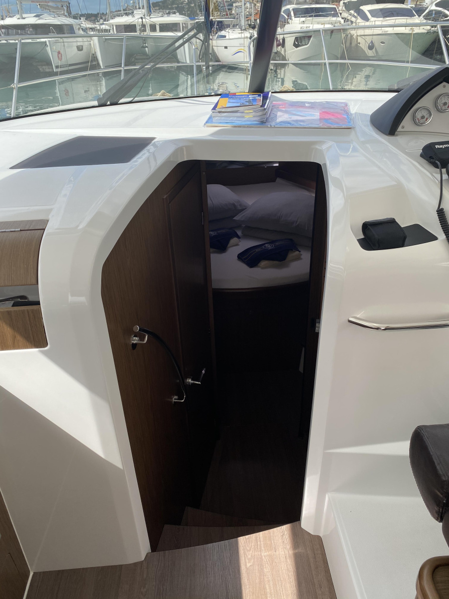 Photo #7 - Beneteau Antares 36 (SOLAVIS) en Sukosan - 18497