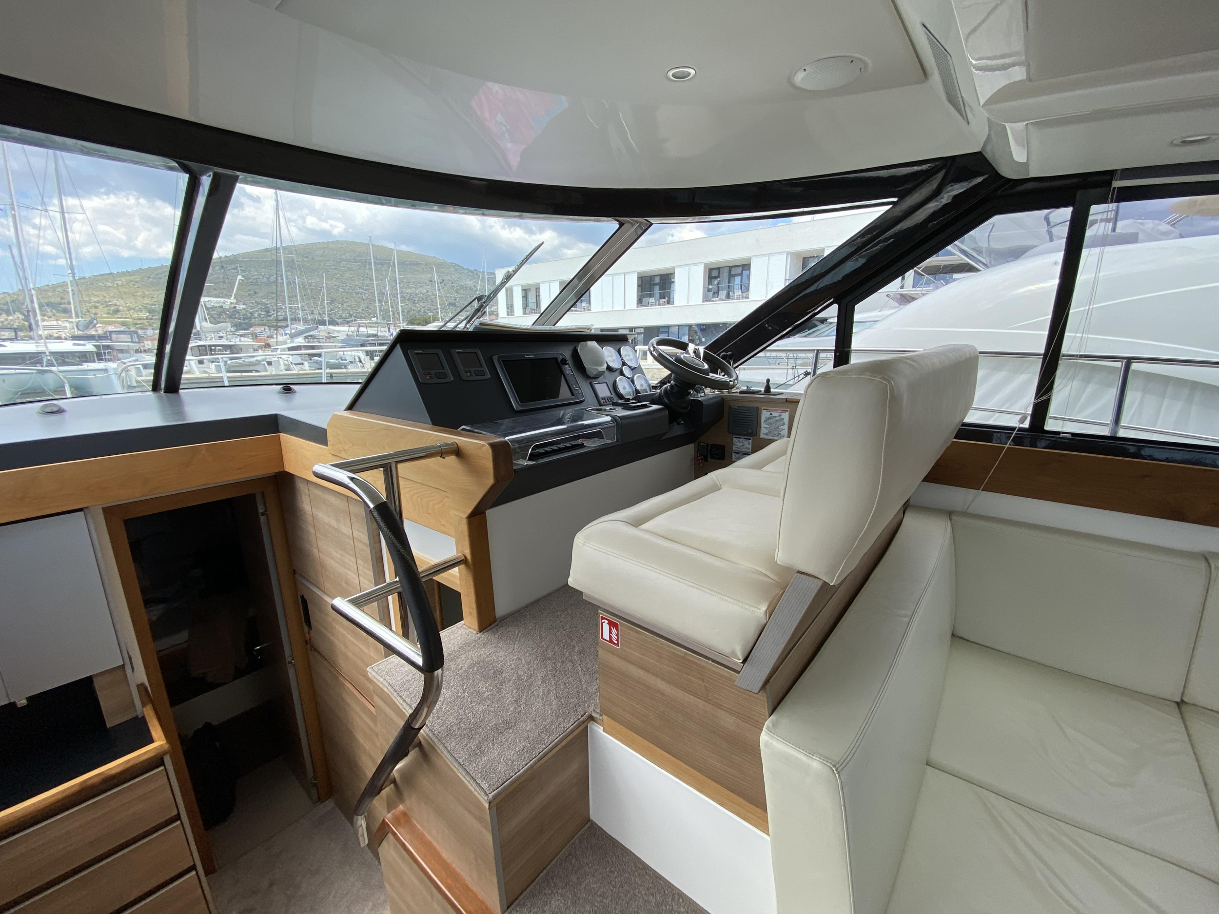 Photo #29 - Sealine F450 (ESA 4) in Sukosan - 18499