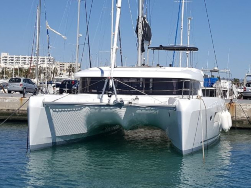 Photo #7 - Lagoon 42 (Mares) in Sant Antoni de Portmany - 4926
