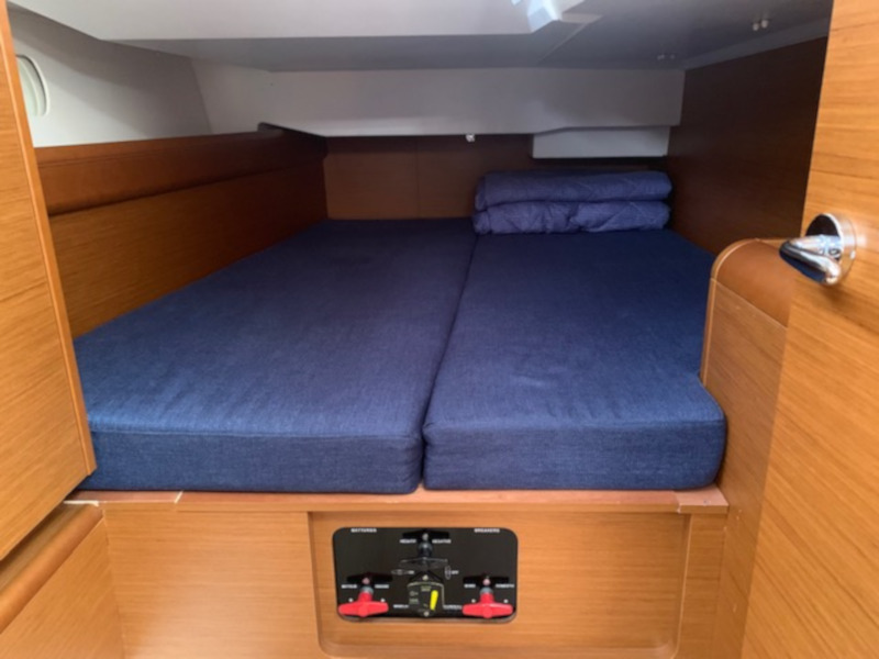 Photo #7 - Sun Odyssey 449 (Nashira) in Salerno - 6227
