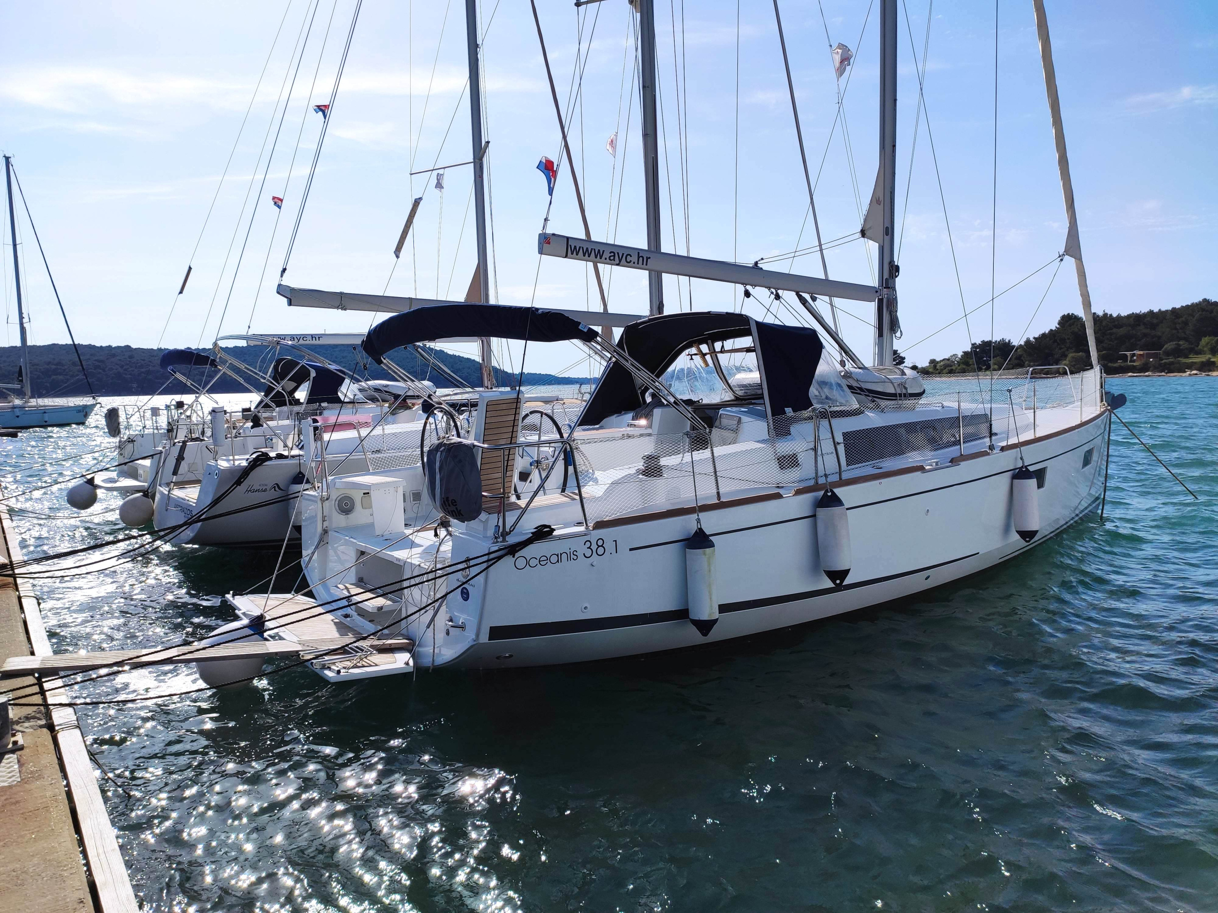 Photo #6 - Oceanis 38.1 (Citrea) in Krk - 8355