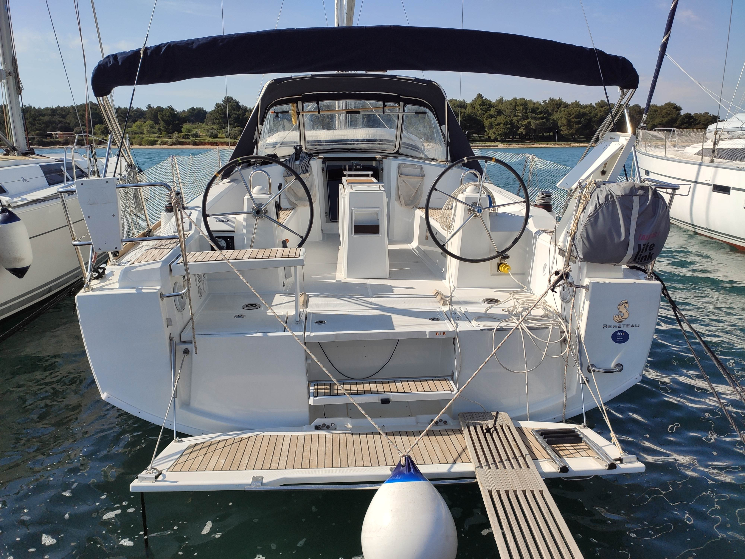 Photo #8 - Oceanis 38.1 (Citrea) in Krk - 8355