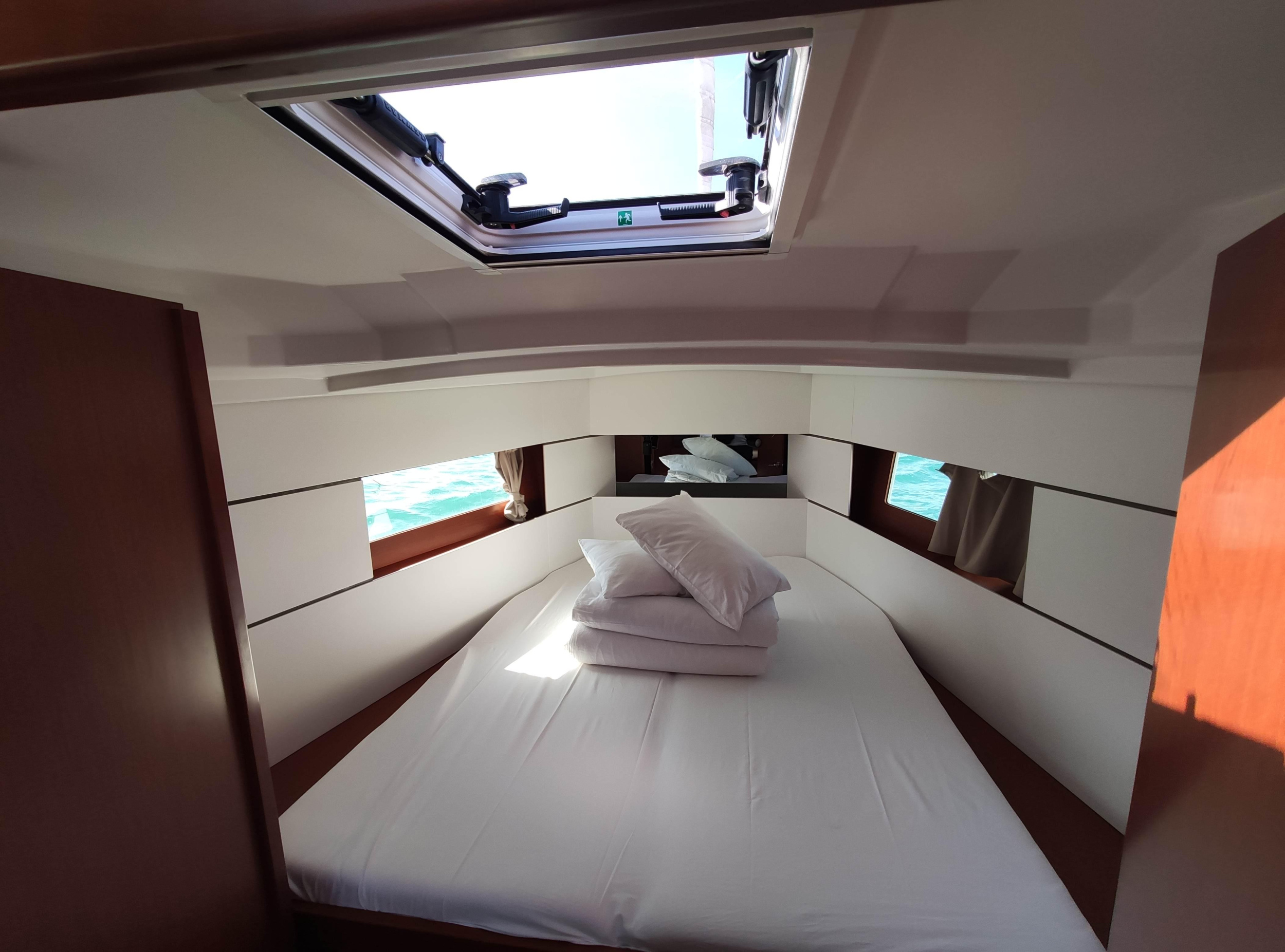 Photo #11 - Oceanis 38.1 (Citrea) in Krk - 8355
