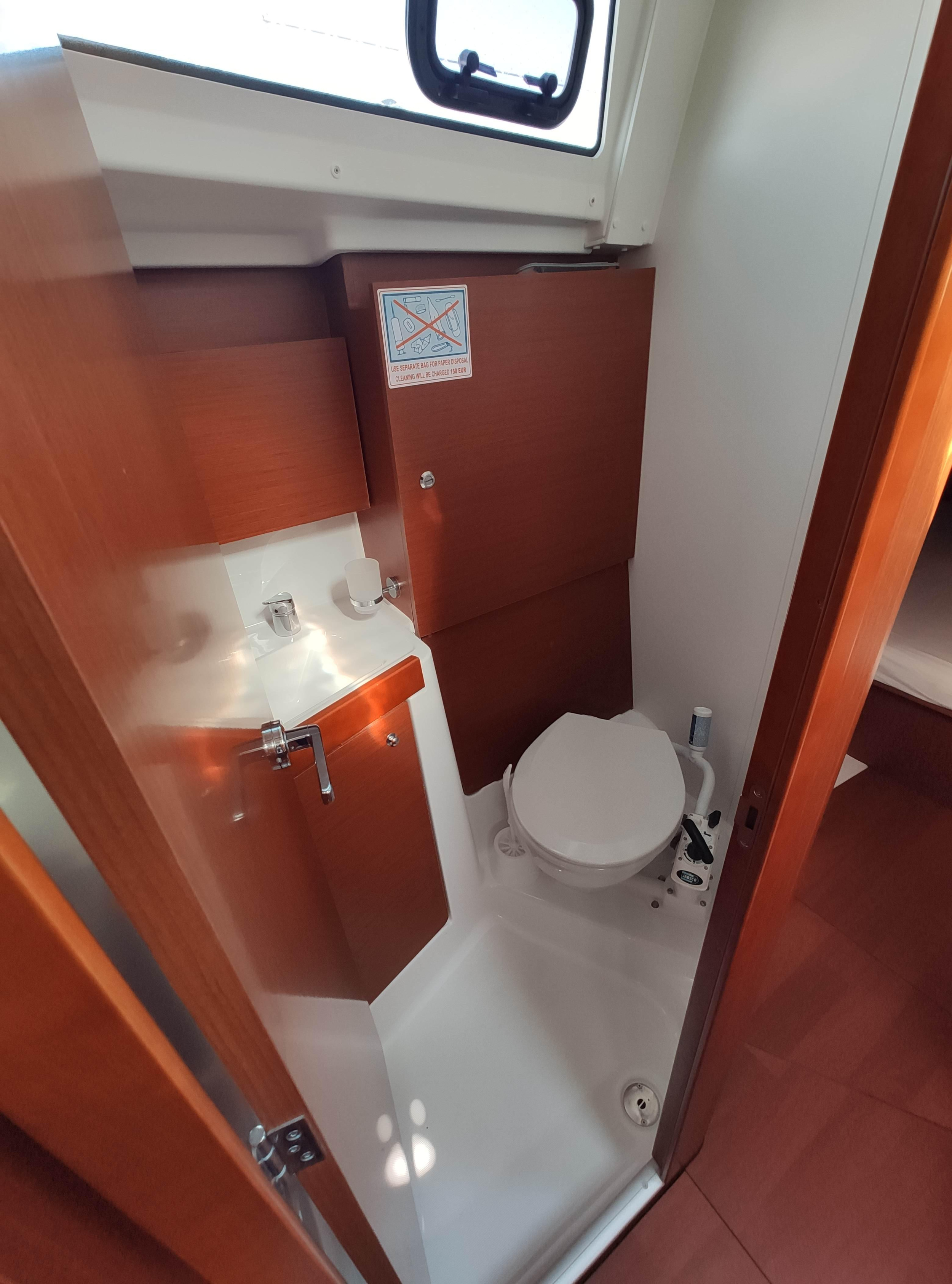 Photo #4 - Oceanis 38.1 (Citrea) in Krk - 8355