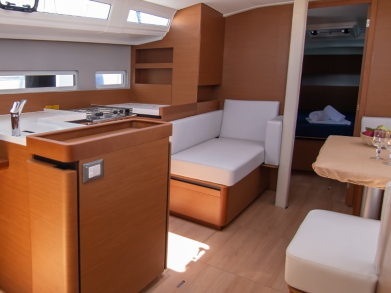 Photo #5 - Sun Odyssey 410 (Alma Libre VI) en Lefkada - 12145