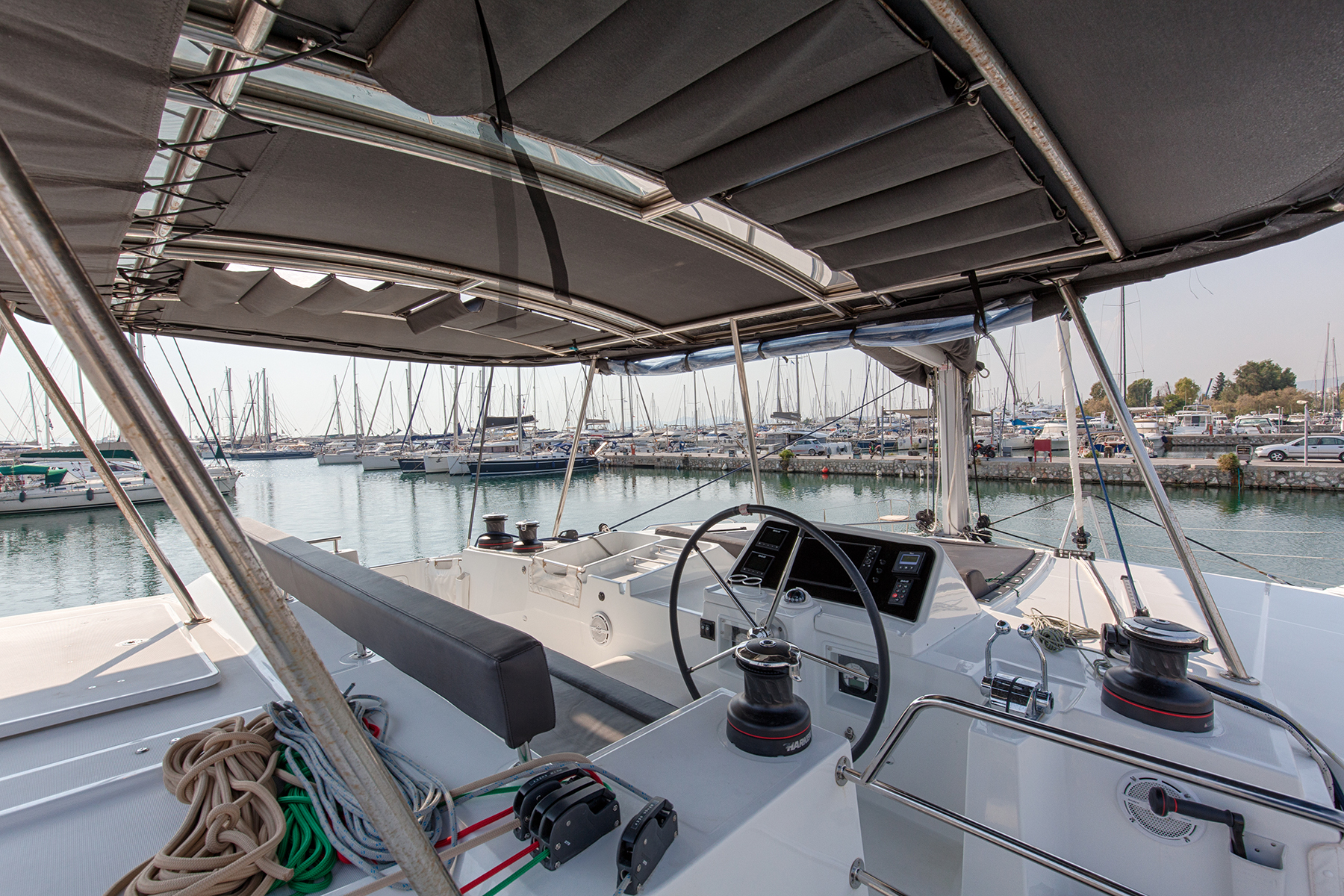 Photo #9 - Lagoon 450 Flybridge (Smile) en Athènes - 9496