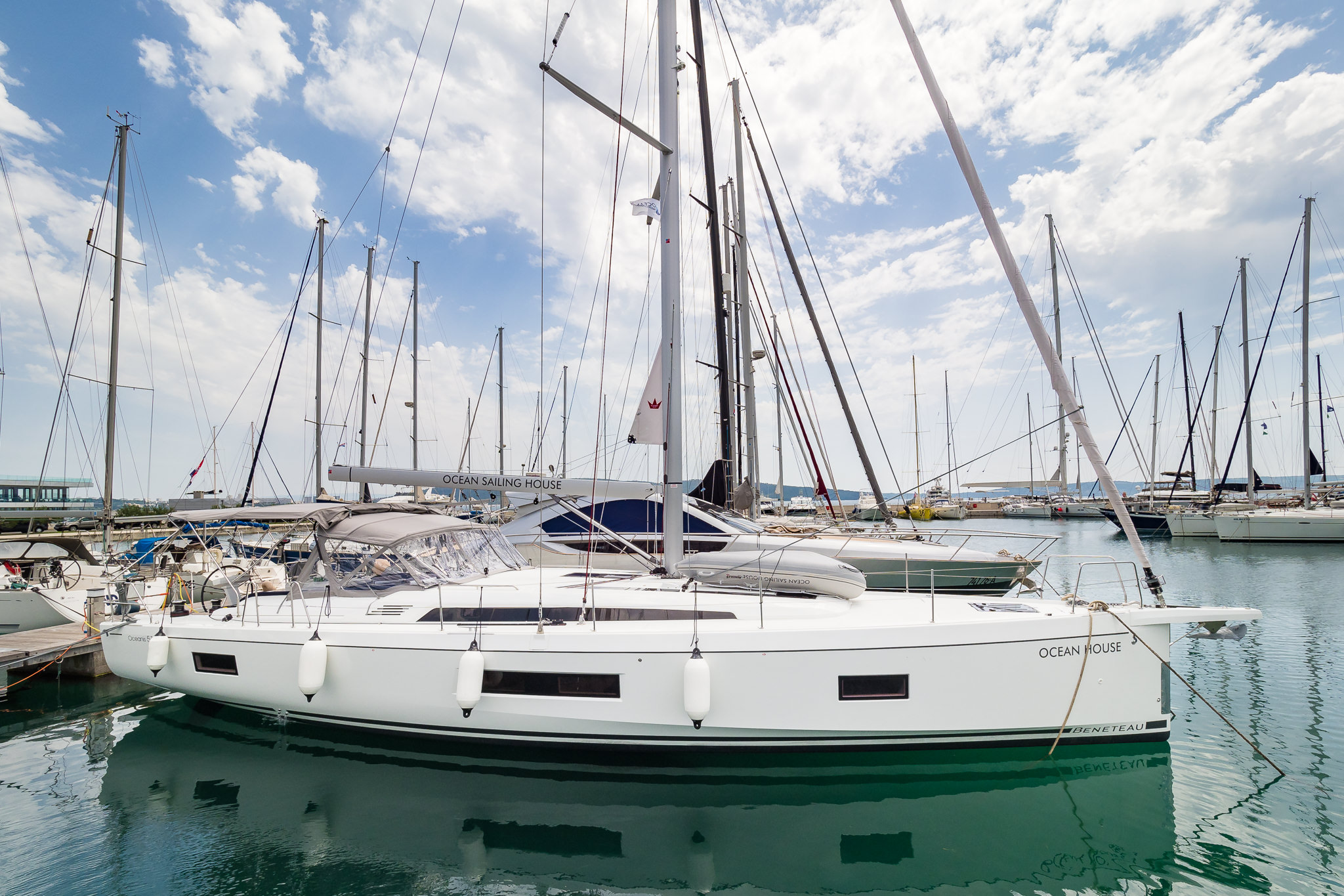 Photo #9 - Oceanis 51.1 (OCEAN HOUSE (WITH AC&)) in Kastela - 7240