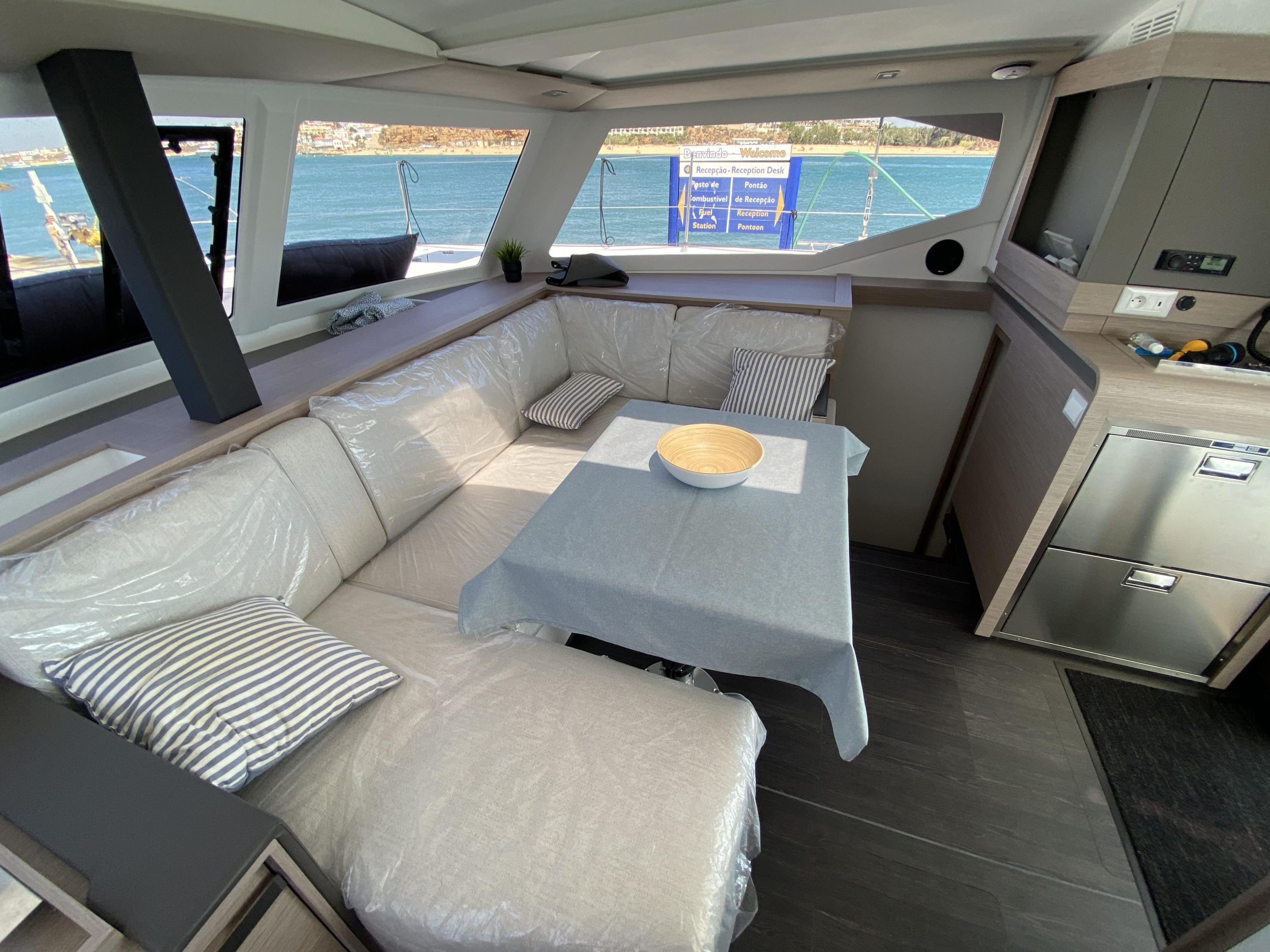 Photo #16 - Isla 40 (Foutaine Pajot ISLA 40) in Portimao - 16165