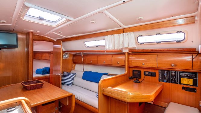 Photo #6 - Bavaria Cruiser 32 (LILA) in Lefkada - 18783