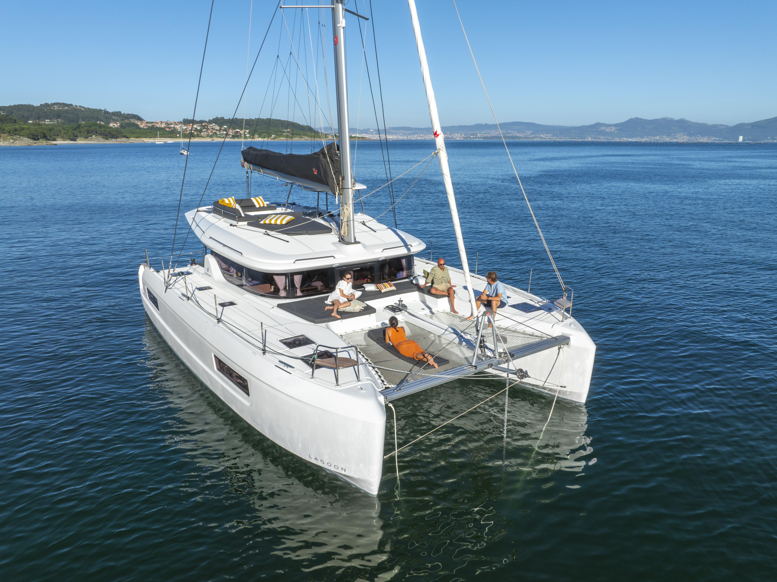 Photo #1 - Lagoon 43 (Aurora Blue - Premium line) en Trapani - 61370
